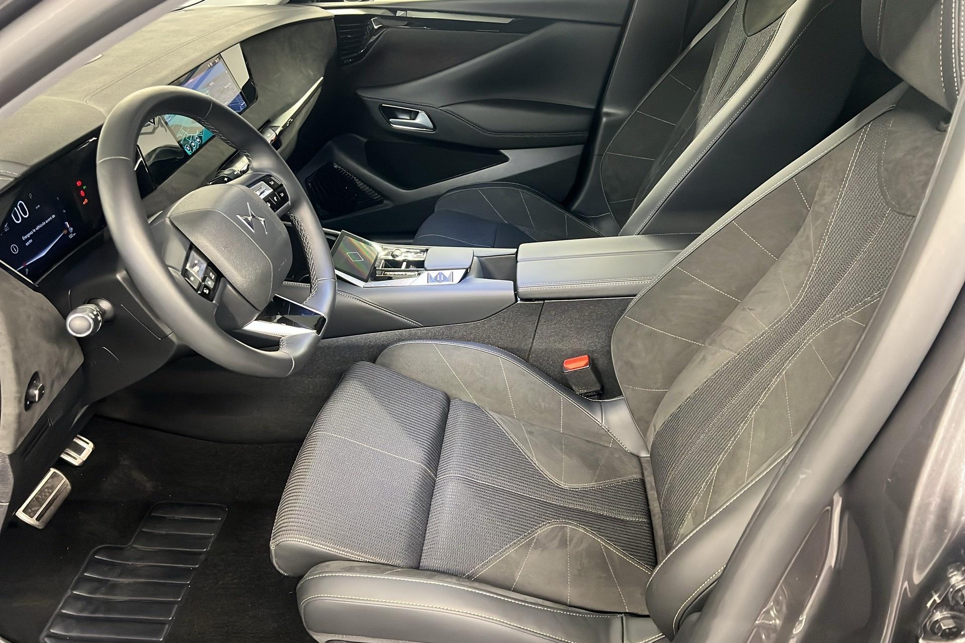 ds DS4 BlueHDi 130 EAT8 Etoile - Alcantara
