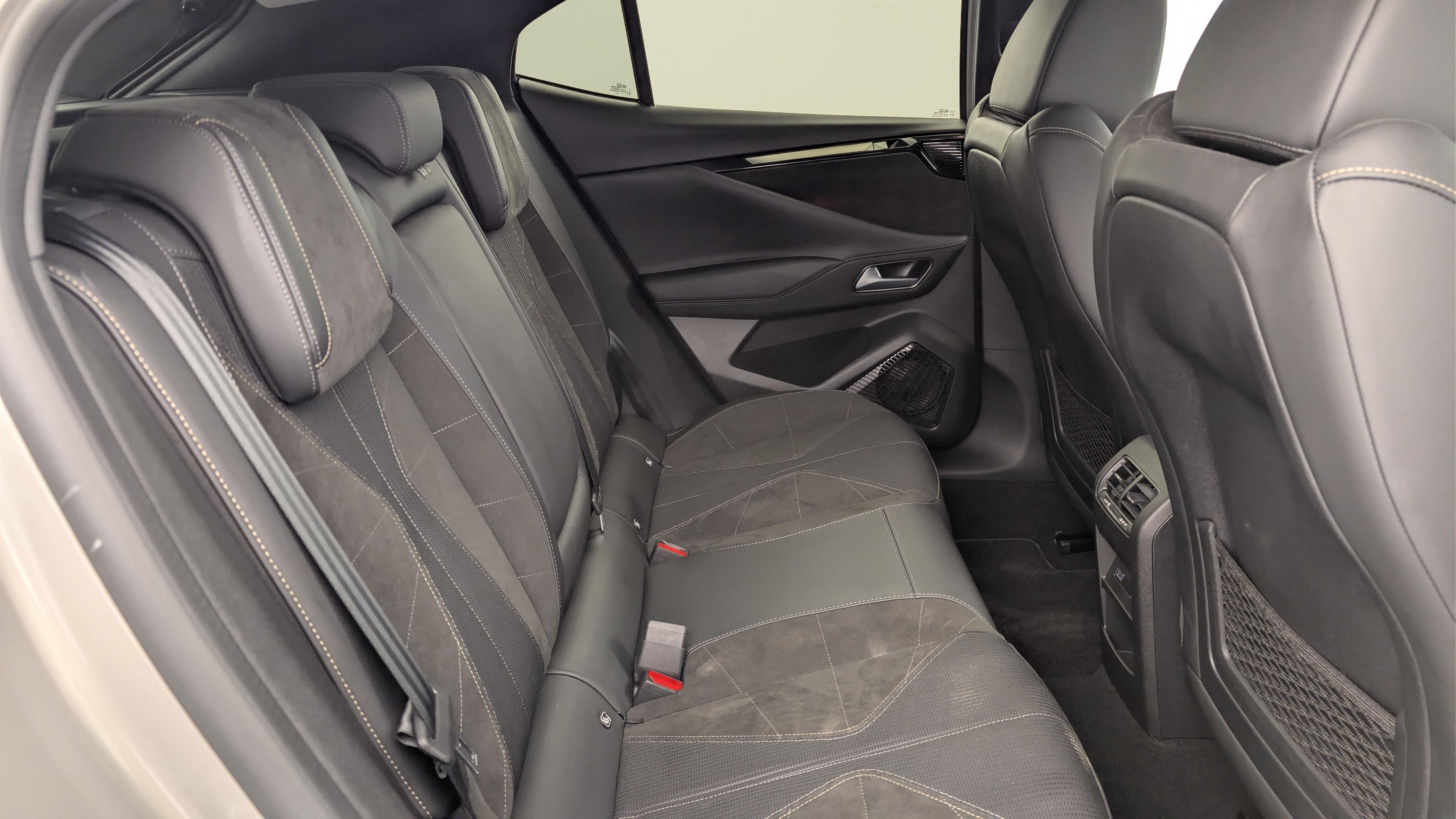 ds DS4 BlueHDi 130 EAT8 Etoile - Alcantara