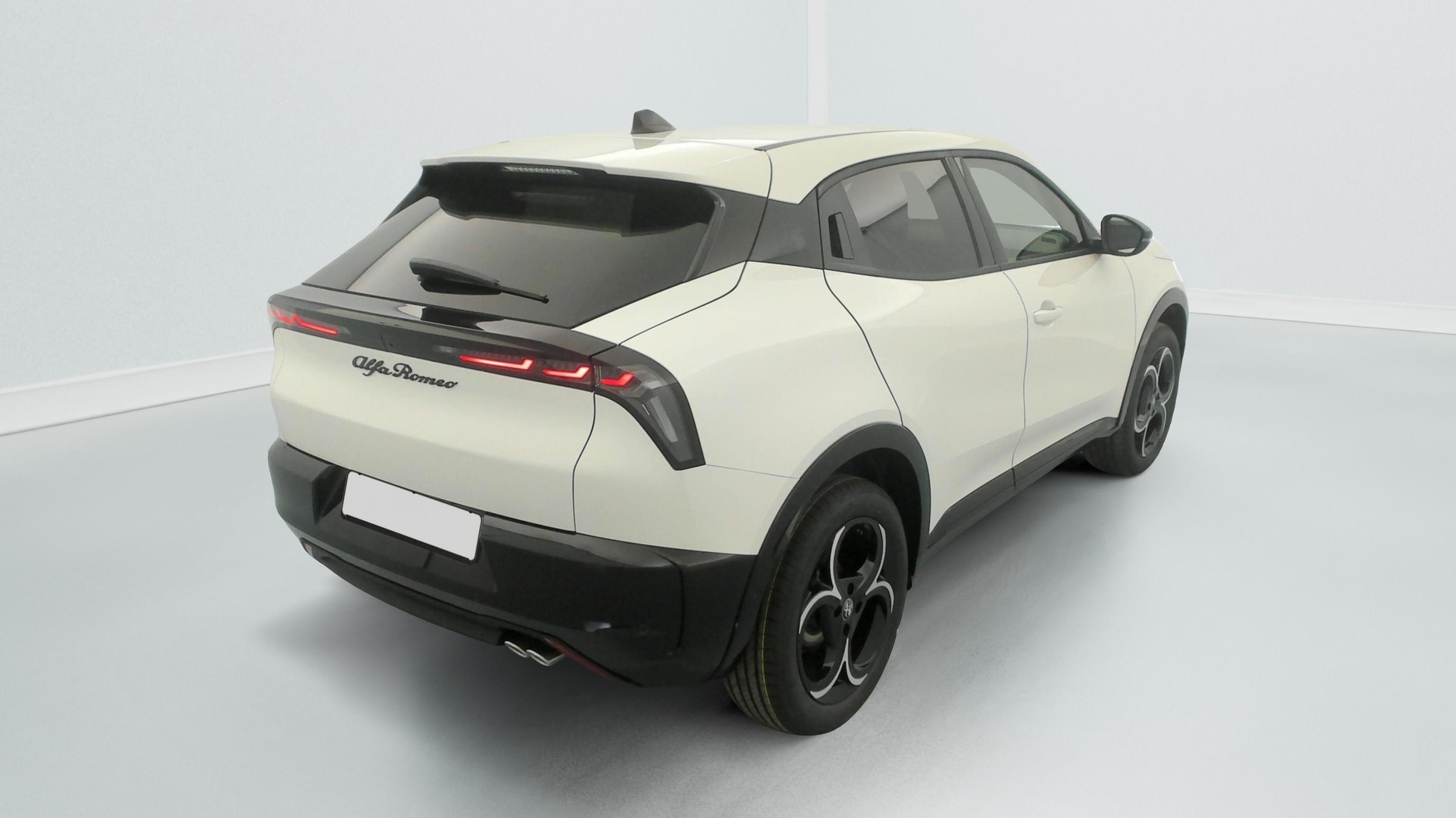 alfa romeo Junior 1.2 Ibrida 145 ch e-DCT6 Ti