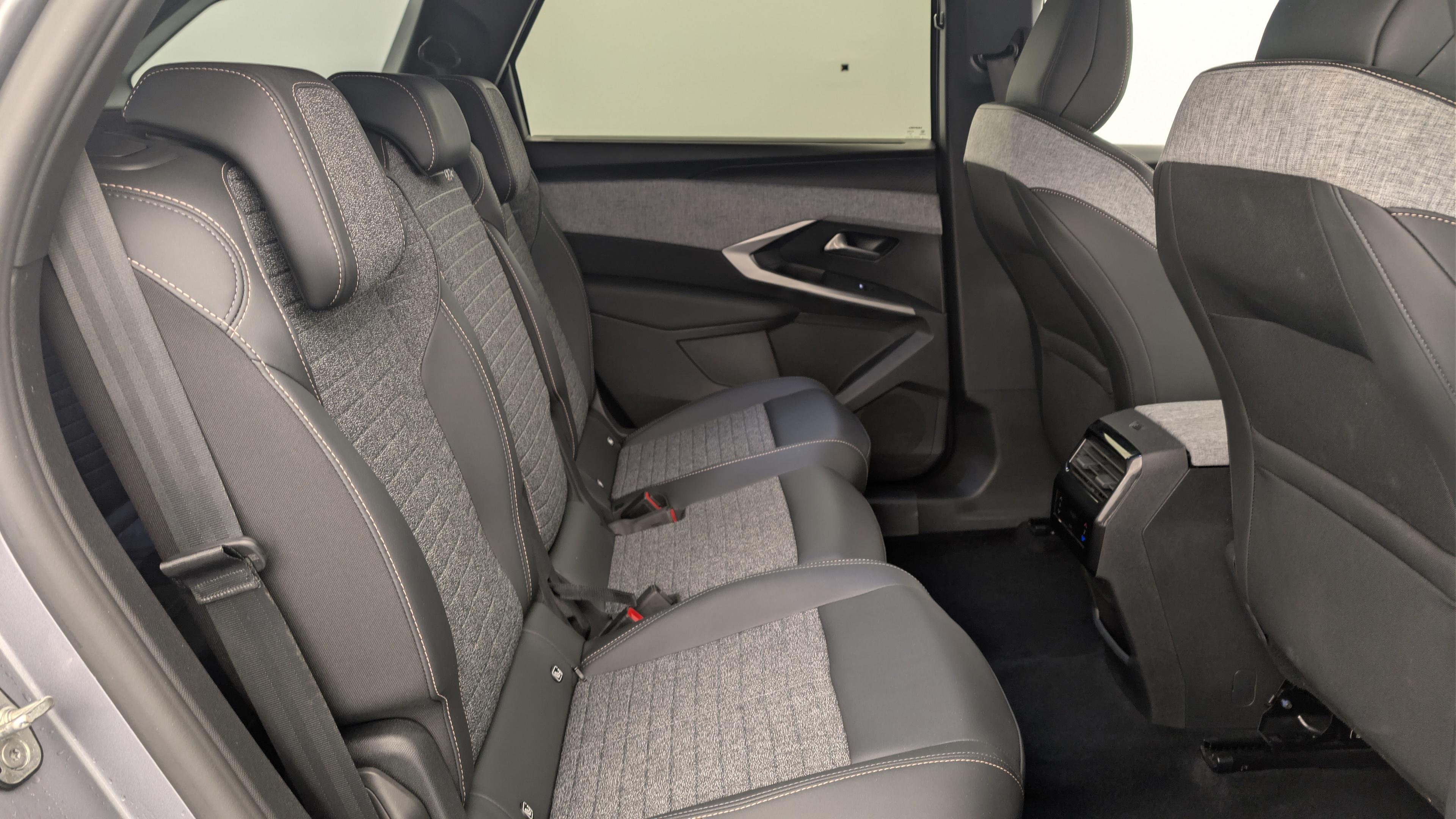 Peugeot 5008 Hybrid 136 e-DCS6 Allure