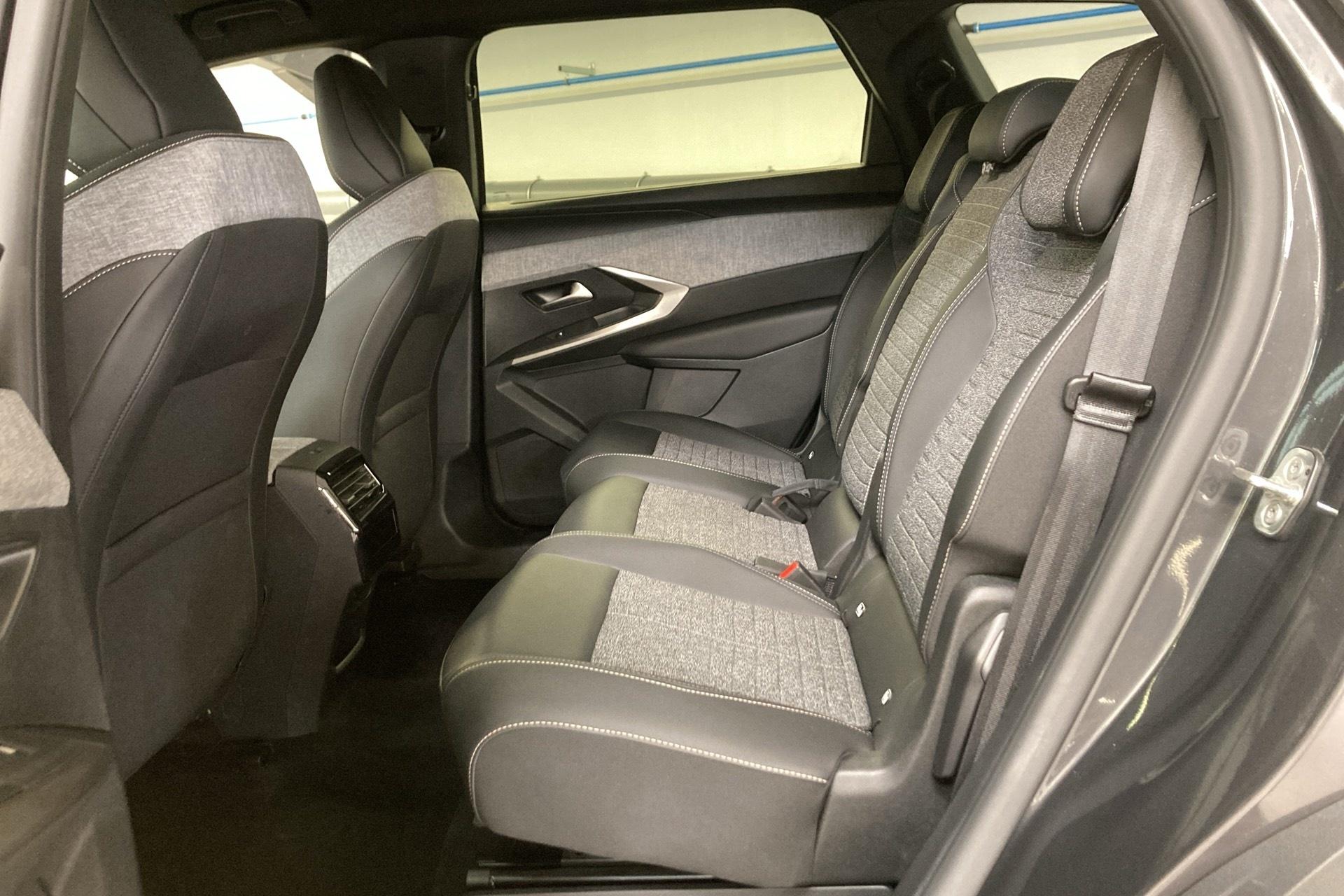 Peugeot 5008 Hybrid 136 e-DCS6 Allure