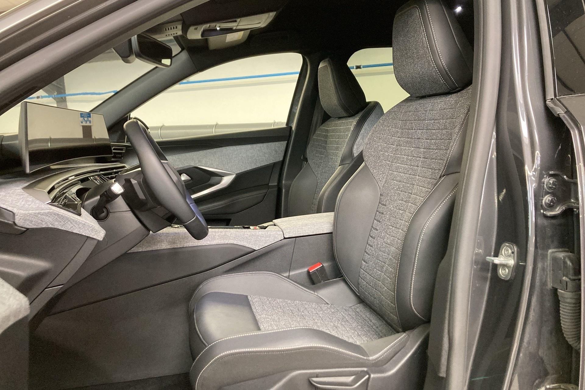 Peugeot 5008 Hybrid 136 e-DCS6 Allure