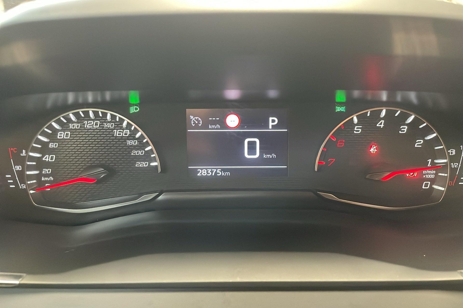 Peugeot 2008 PureTech 130 S&S EAT8 Allure