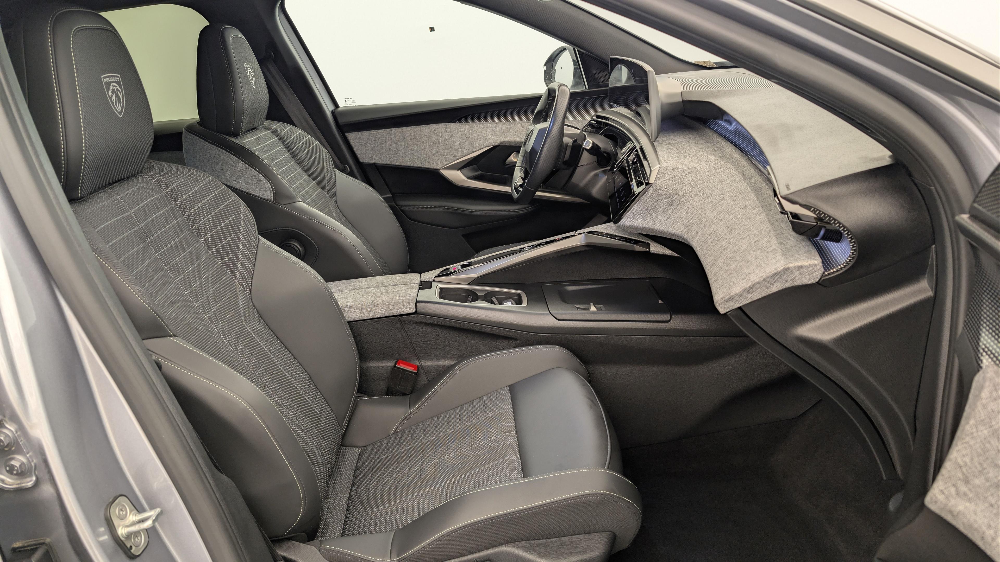 Peugeot 3008 Hybrid 145 e-DCS6 GT