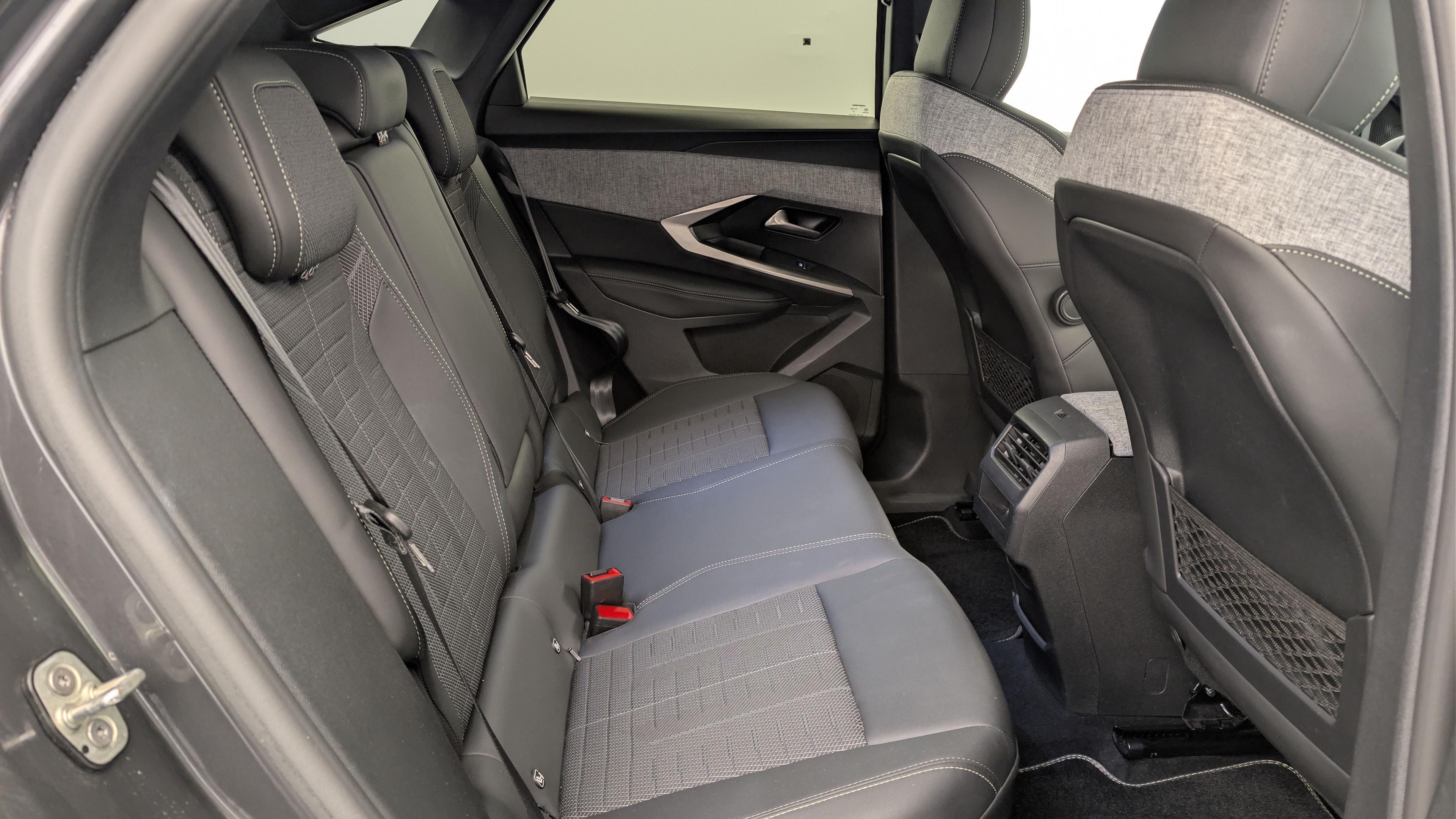 Peugeot 3008 Hybrid 145 e-DCS6 GT