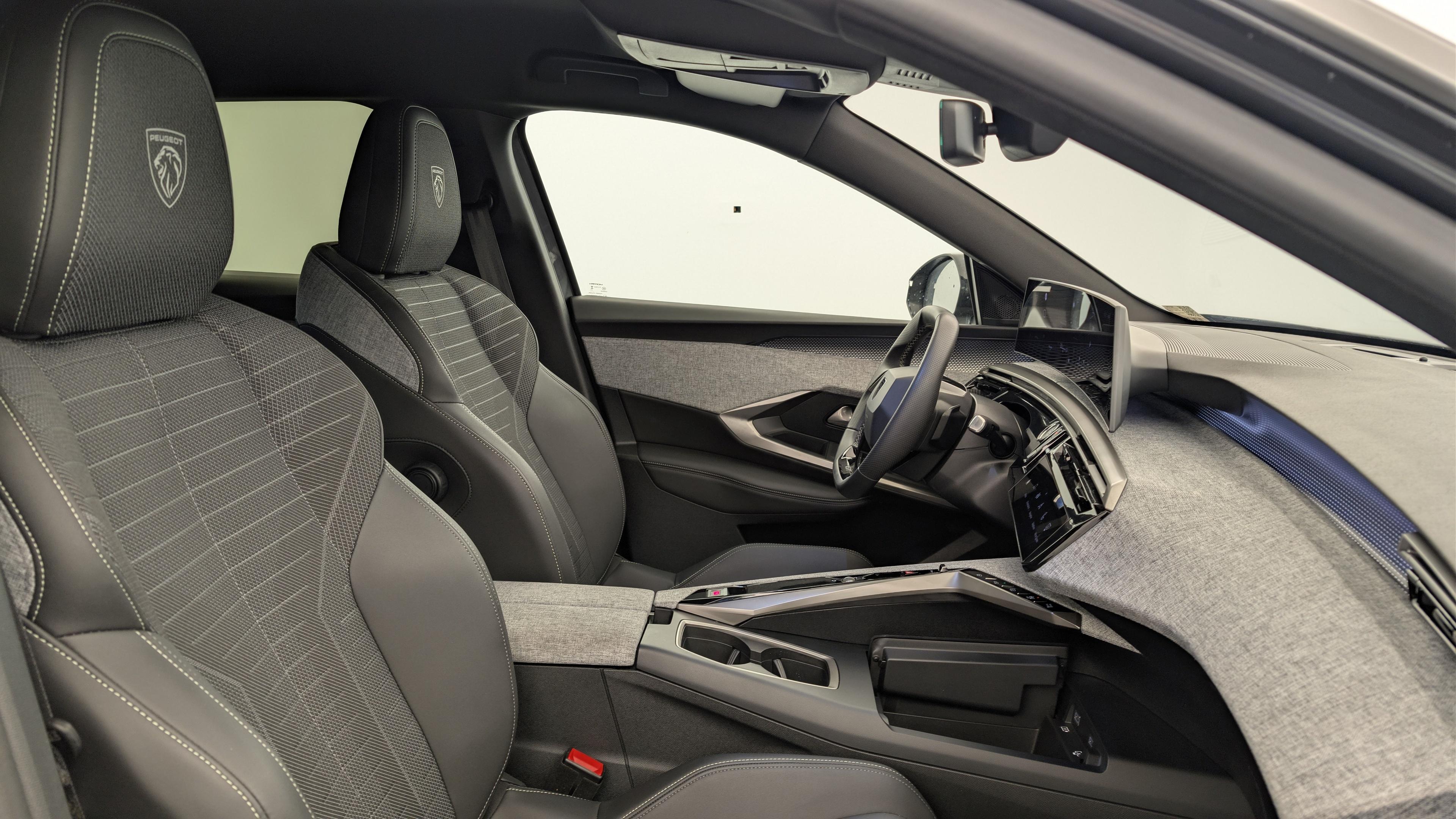 Peugeot 3008 Hybrid 145 e-DCS6 GT