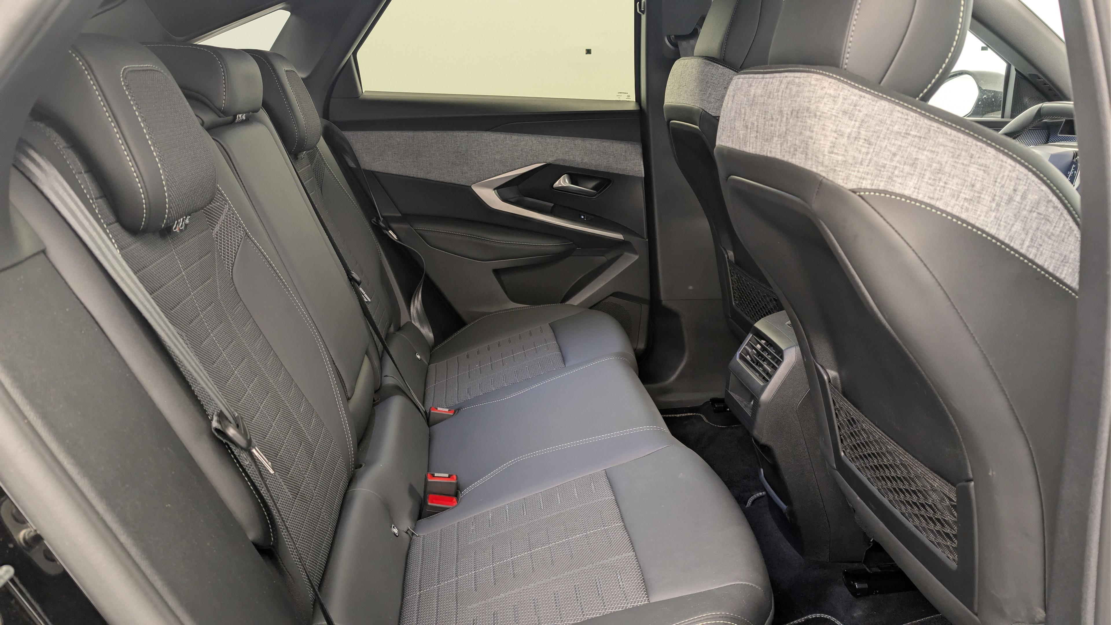 Peugeot 3008 Hybrid 145 e-DCS6 GT