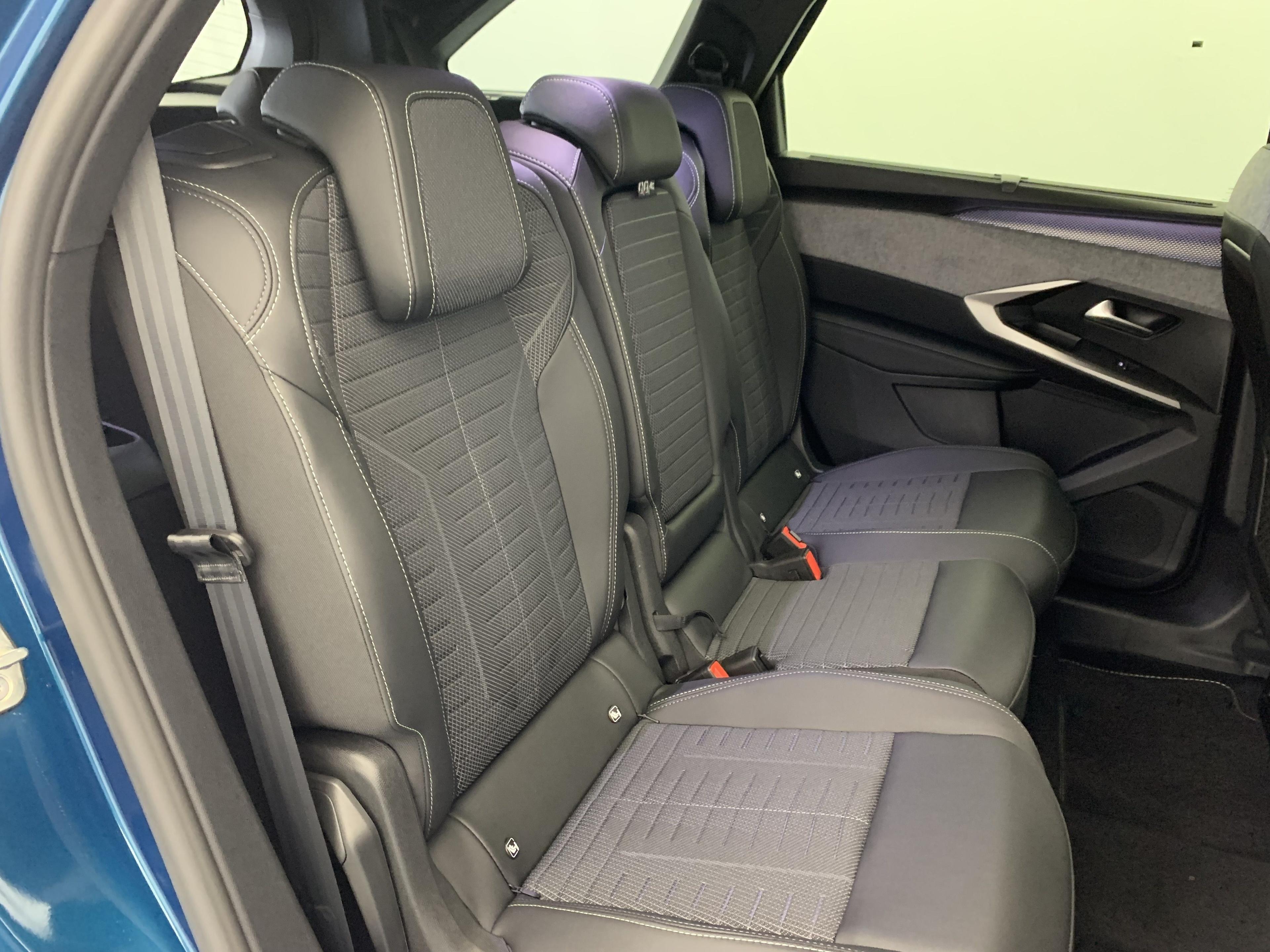 Peugeot 5008 Hybrid 145 e-DCS6 GT