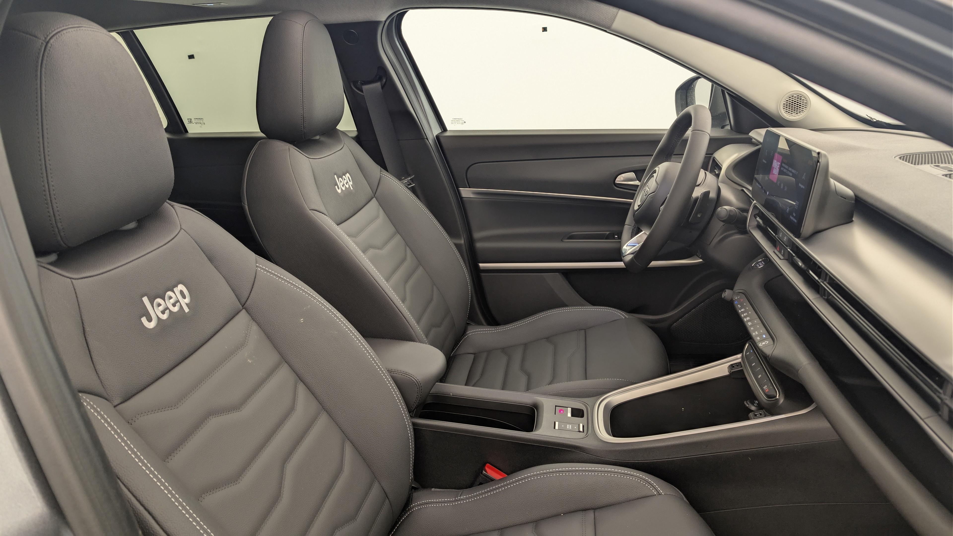 jeep Avenger 1.2 Turbo T3 110 ch e-Hybrid BVR6 Summit