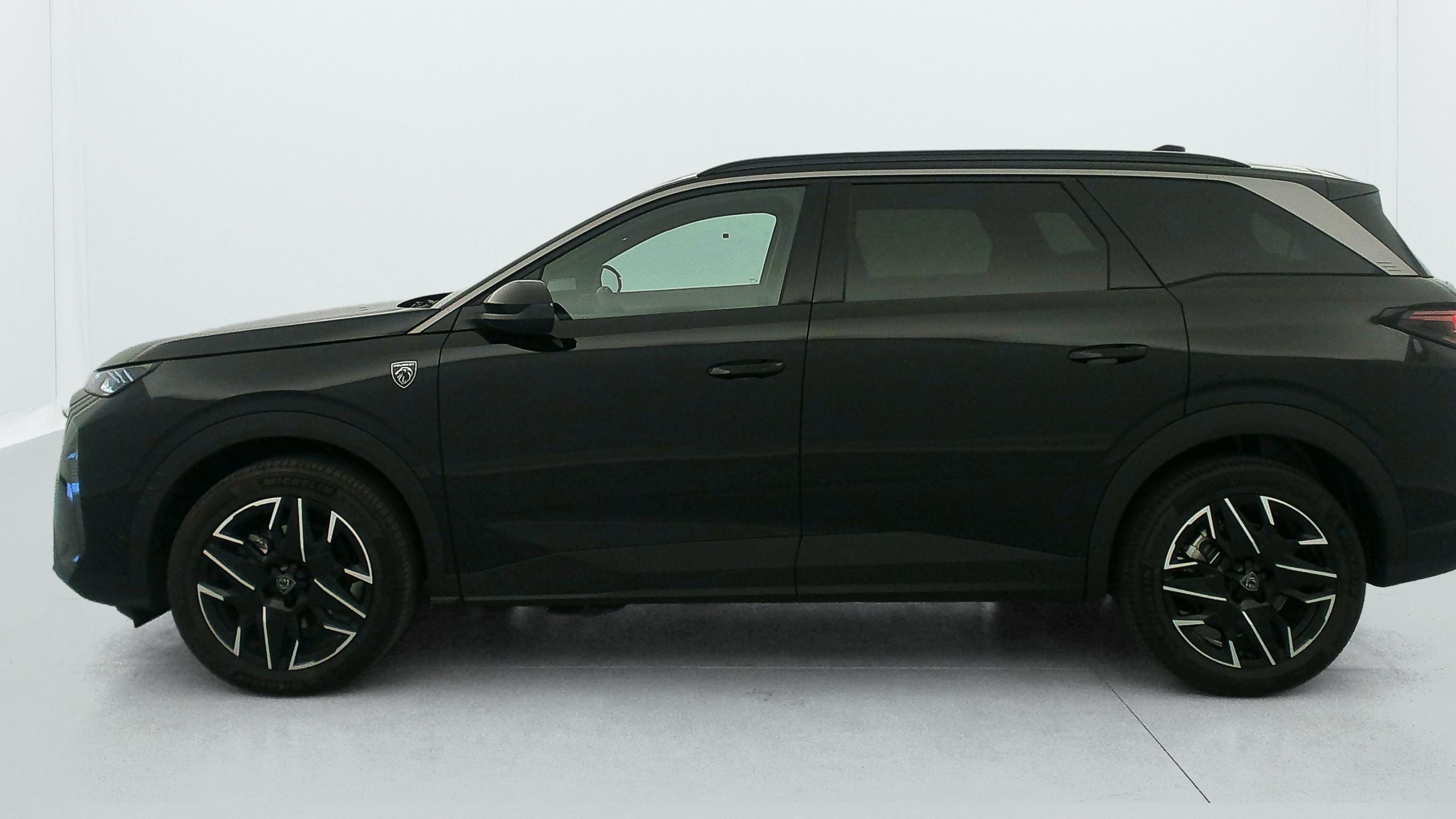 Peugeot 5008 HYBRID 145CH E-DCS6 GT