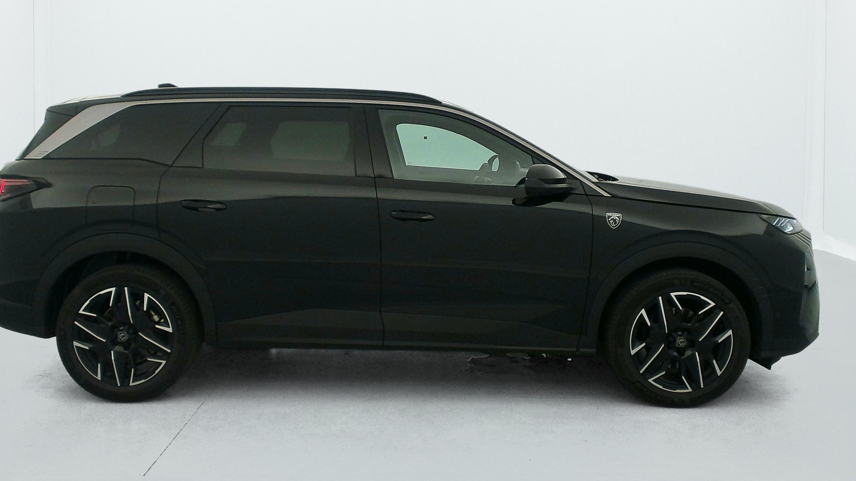 Peugeot 5008 HYBRID 145CH E-DCS6 GT