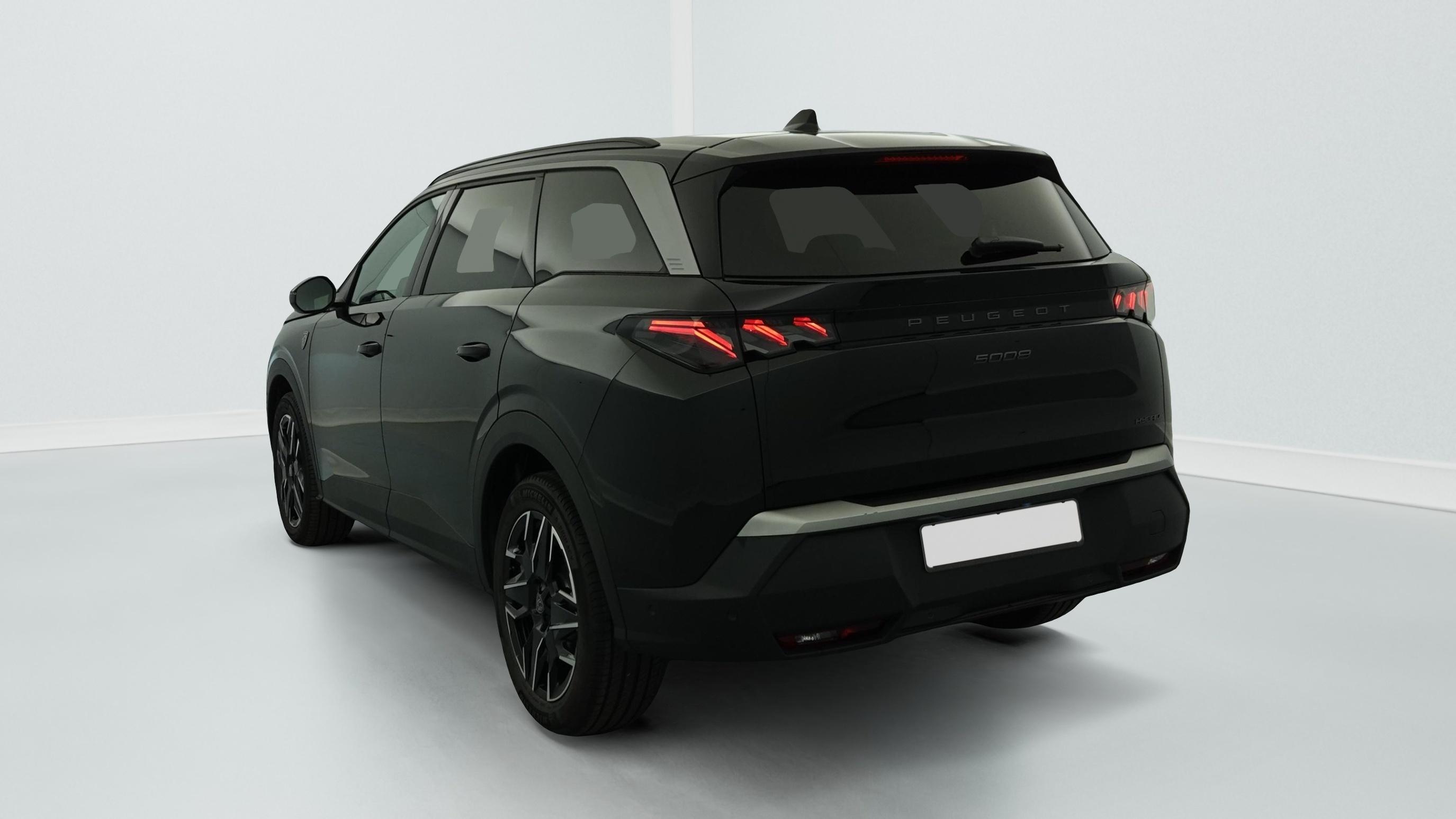 Peugeot 5008 HYBRID 145CH E-DCS6 GT