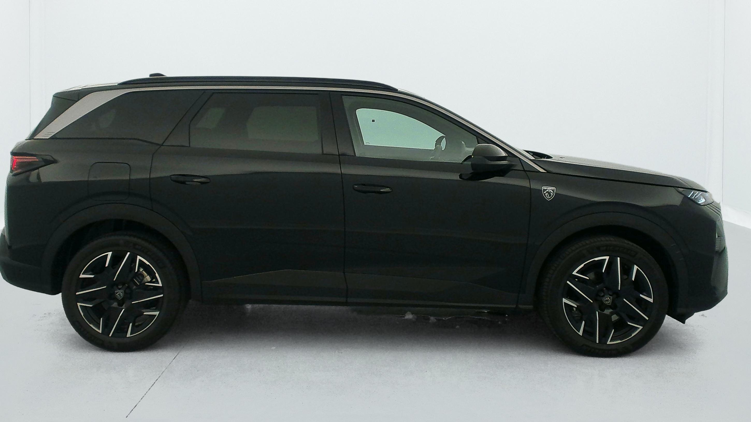 Peugeot 5008 HYBRID 145CH E-DCS6 GT
