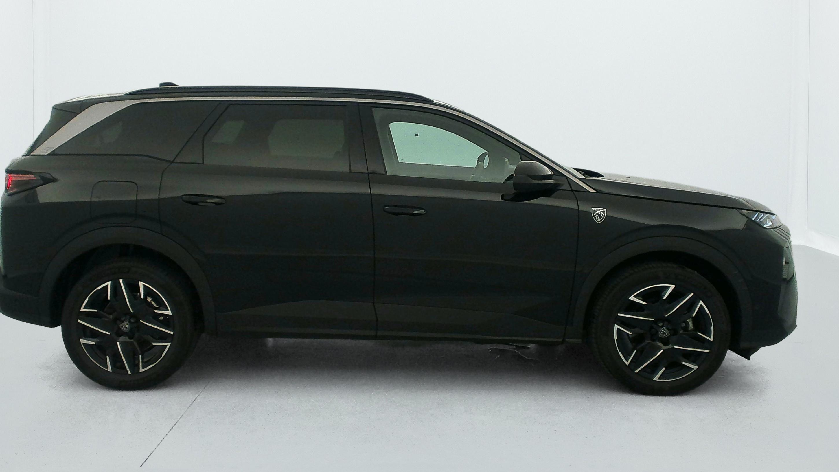 Peugeot 5008 HYBRID 145CH E-DCS6 GT