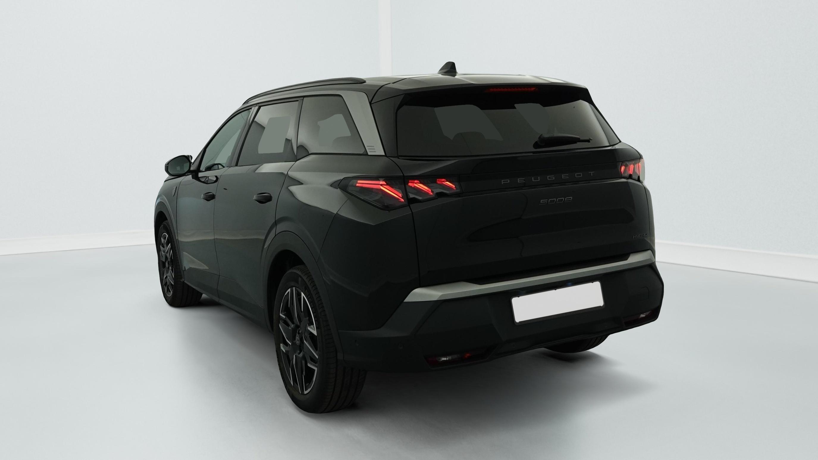 Peugeot 5008 HYBRID 145CH E-DCS6 GT