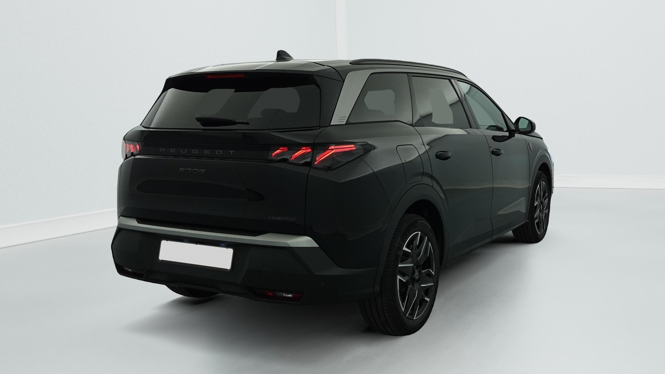 Peugeot 5008 HYBRID 145CH E-DCS6 GT