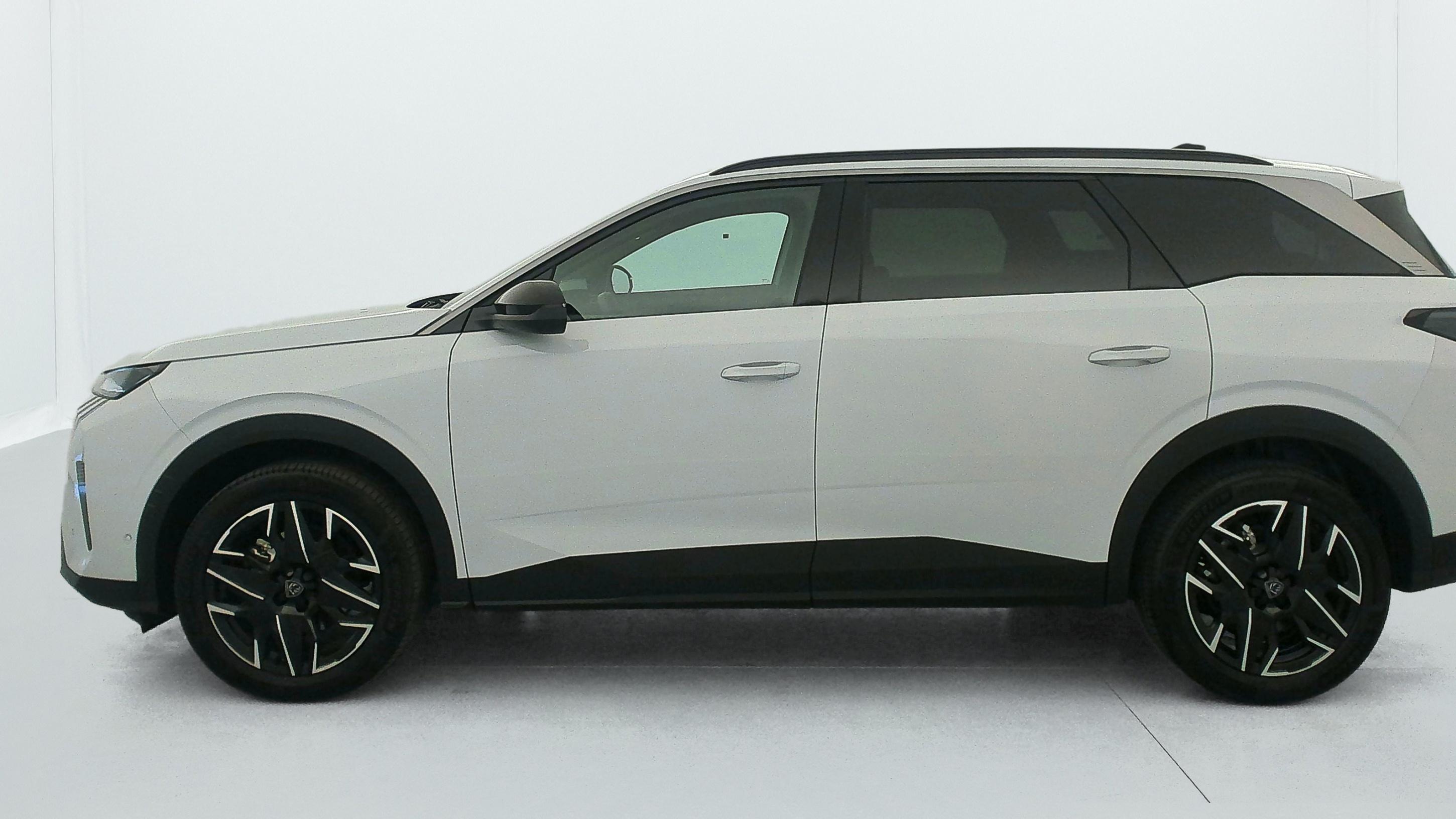 Peugeot 5008 HYBRID 145 CH E-DCS6 ALLURE