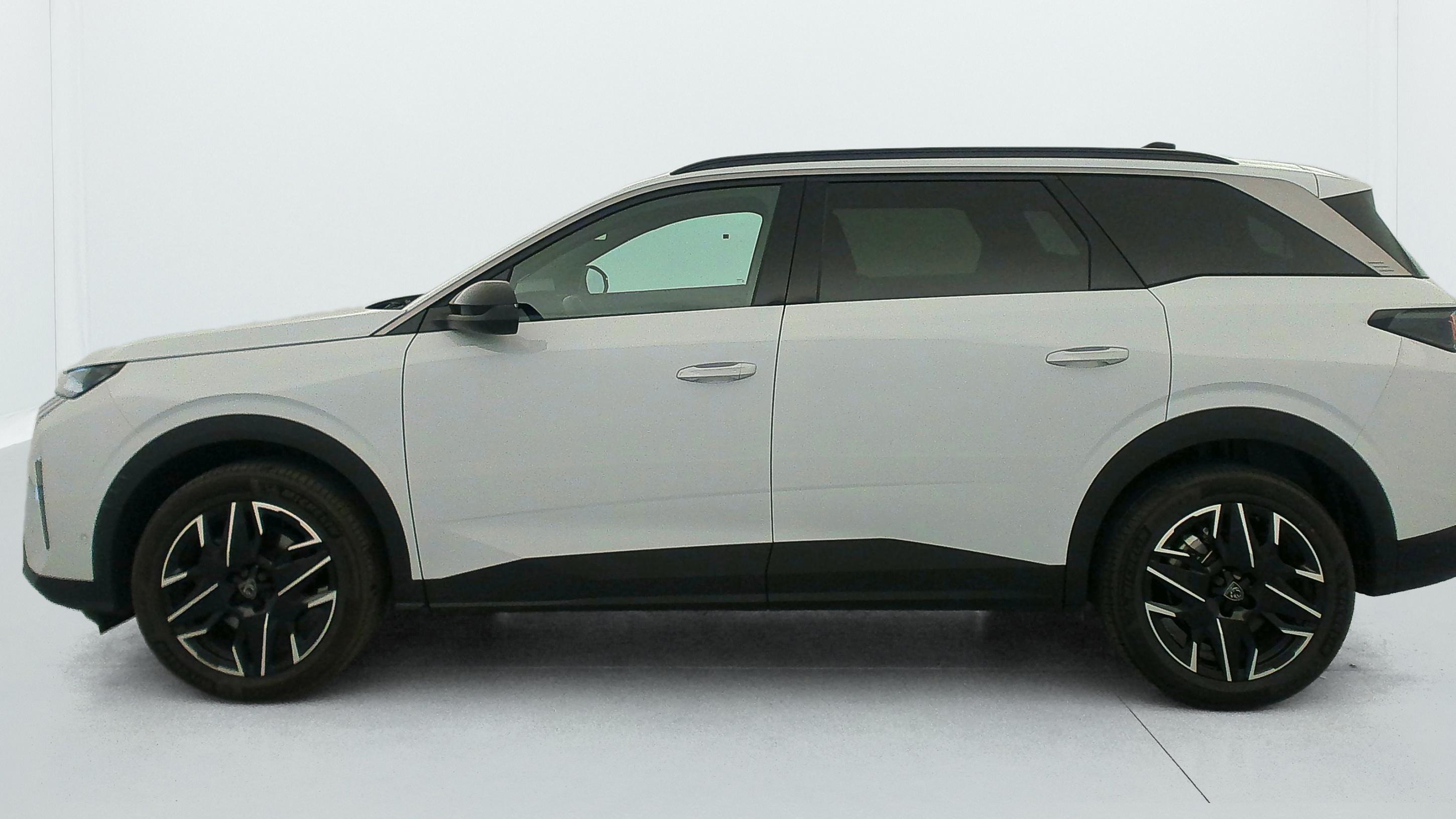 Peugeot 5008 HYBRID 145 CH E-DCS6 ALLURE