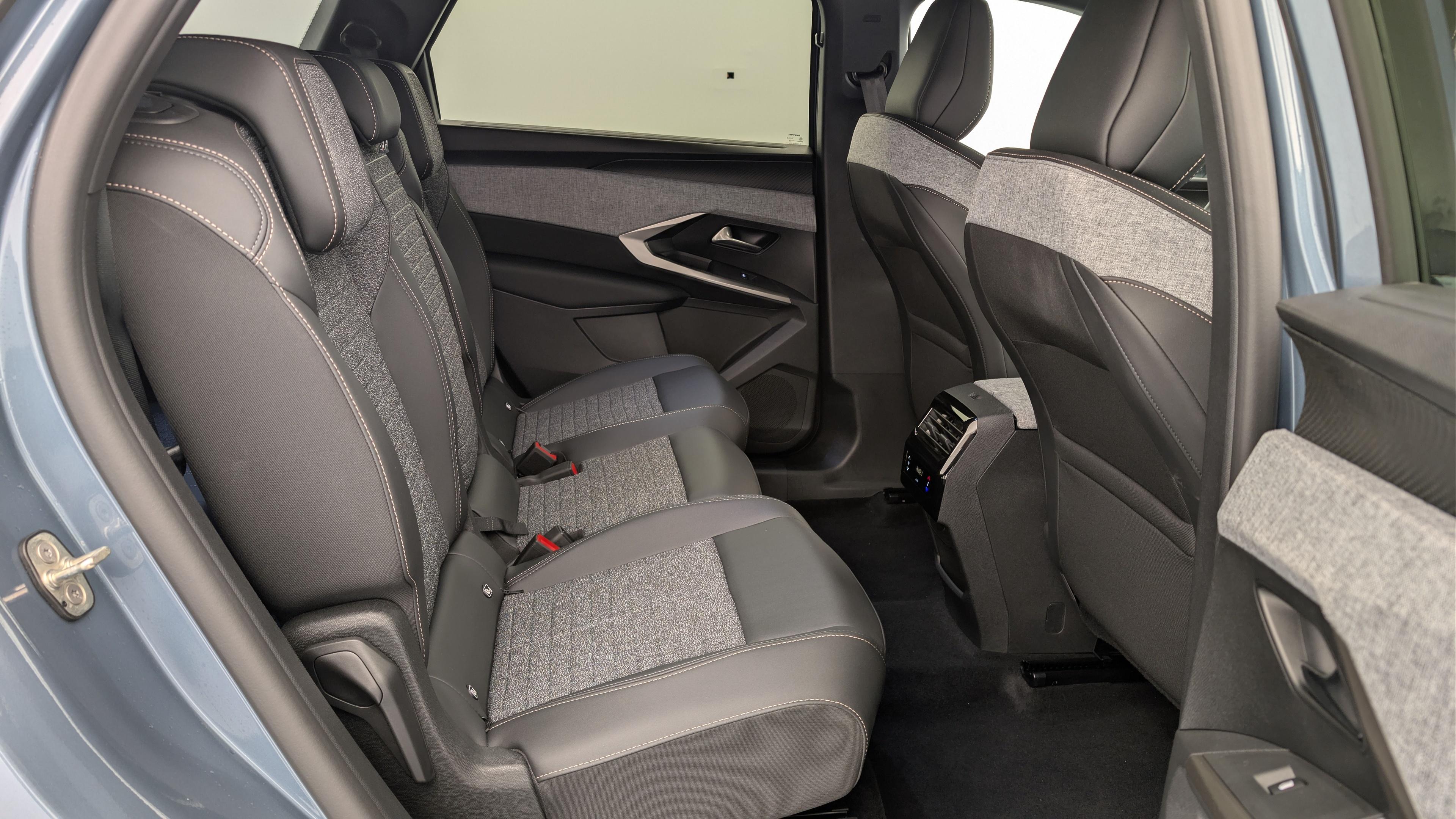 Peugeot 5008 HYBRID 145 CH E-DCS6 ALLURE