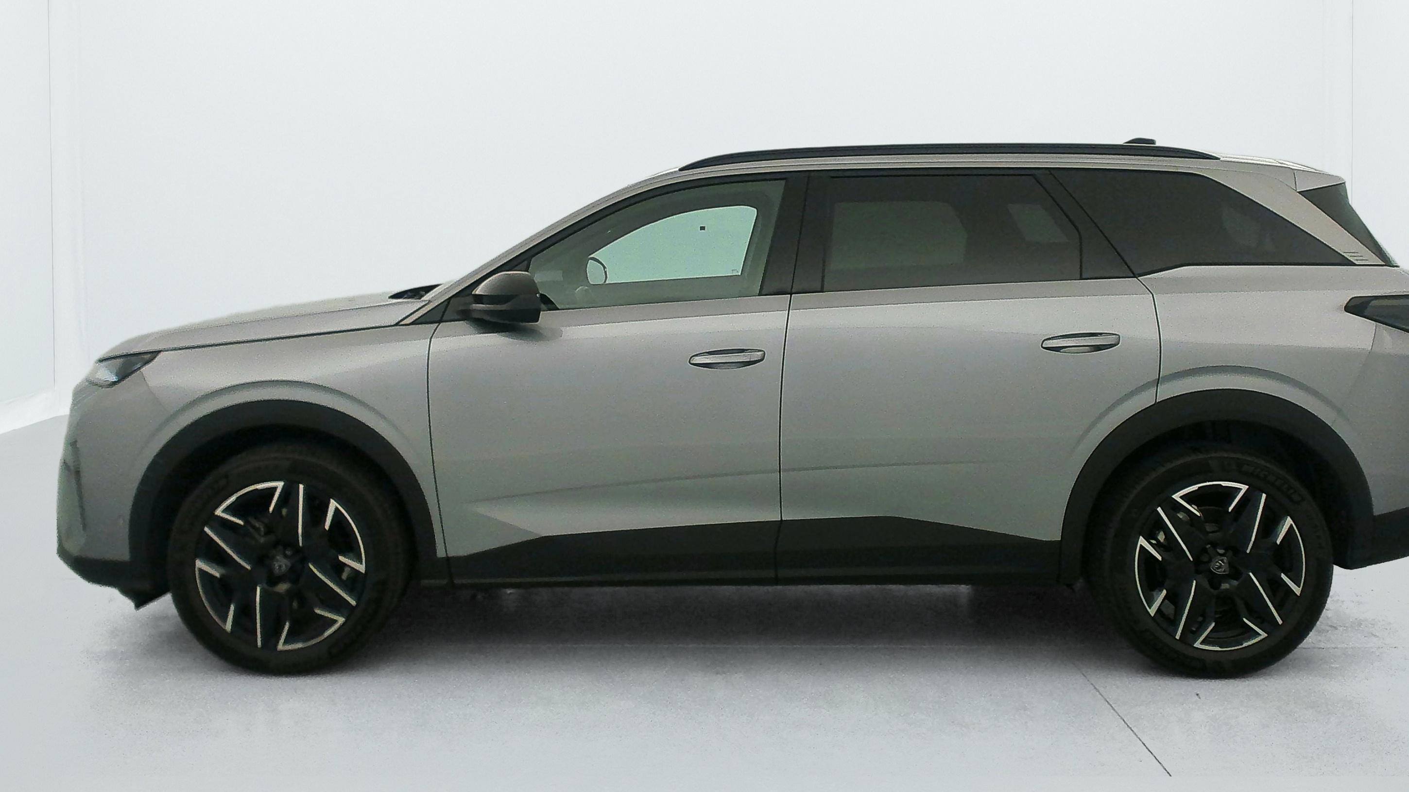 Peugeot 5008 HYBRID 145 CH E-DCS6 ALLURE