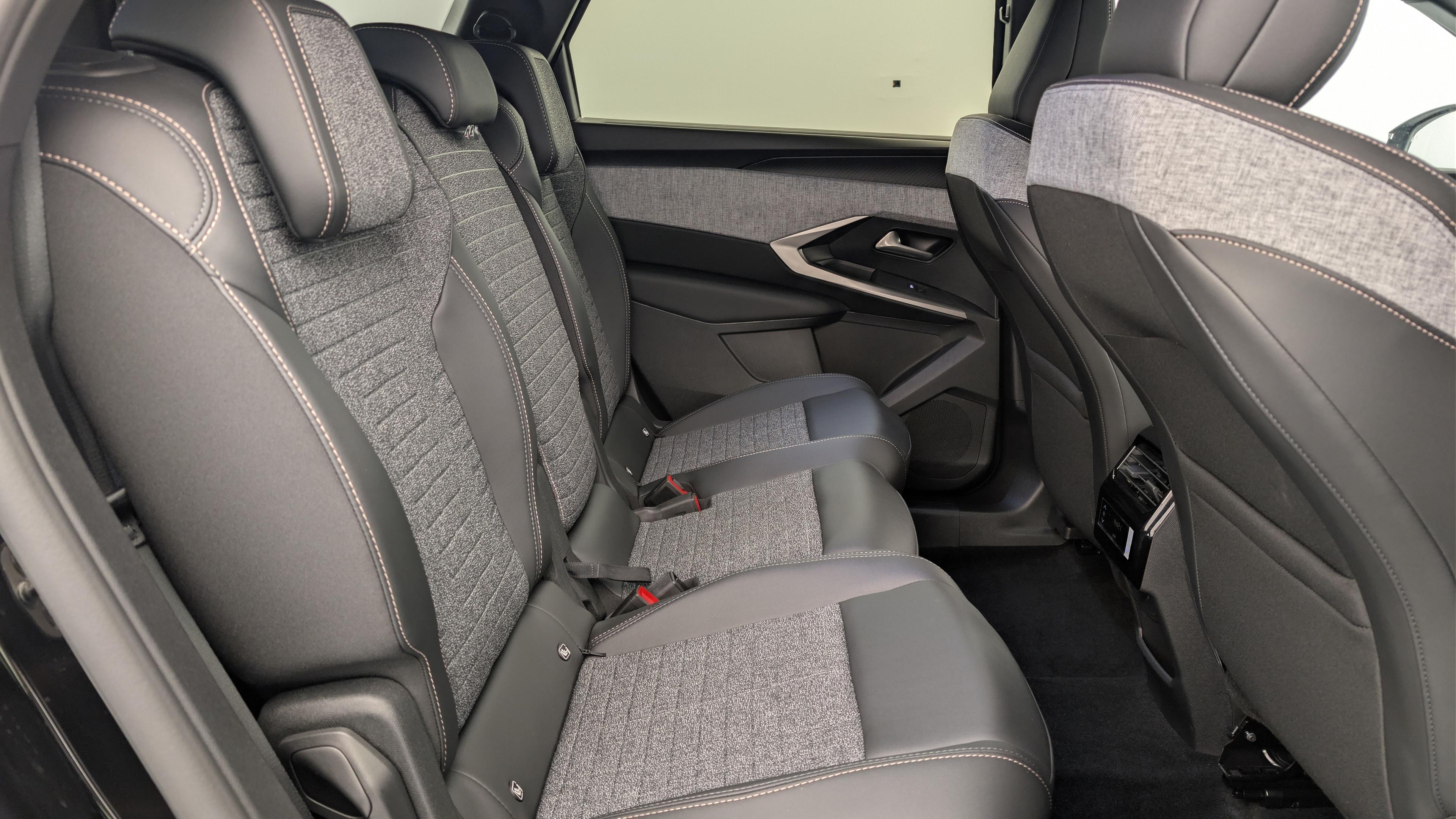Peugeot 5008 HYBRID 145 CH E-DCS6 ALLURE