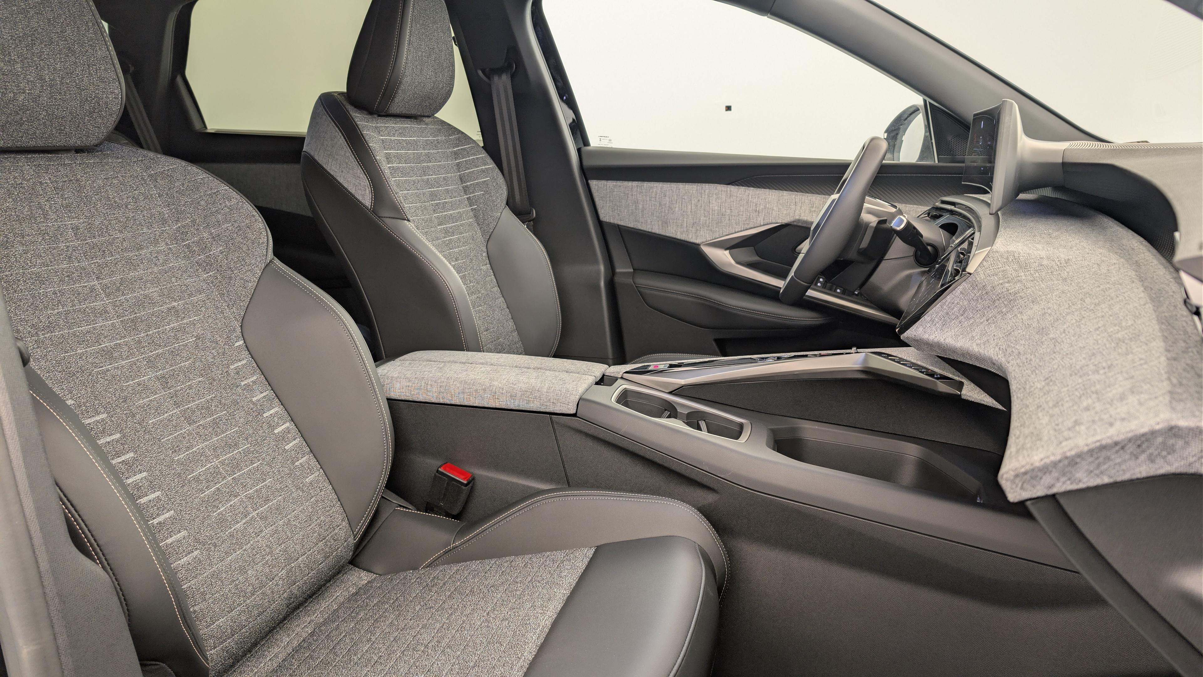Peugeot 5008 HYBRID 145 CH E-DCS6 ALLURE