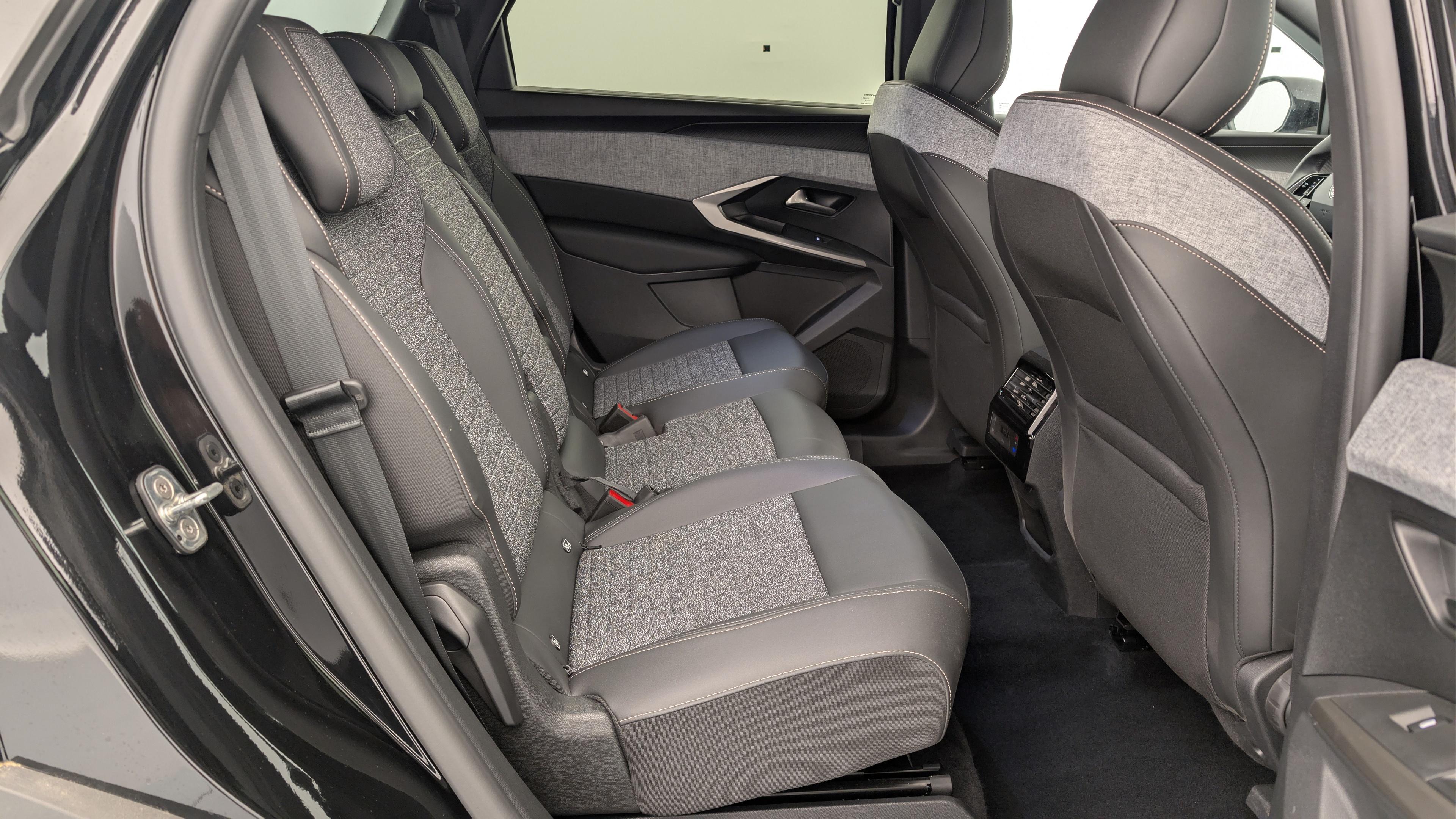 Peugeot 5008 HYBRID 145 CH E-DCS6 ALLURE