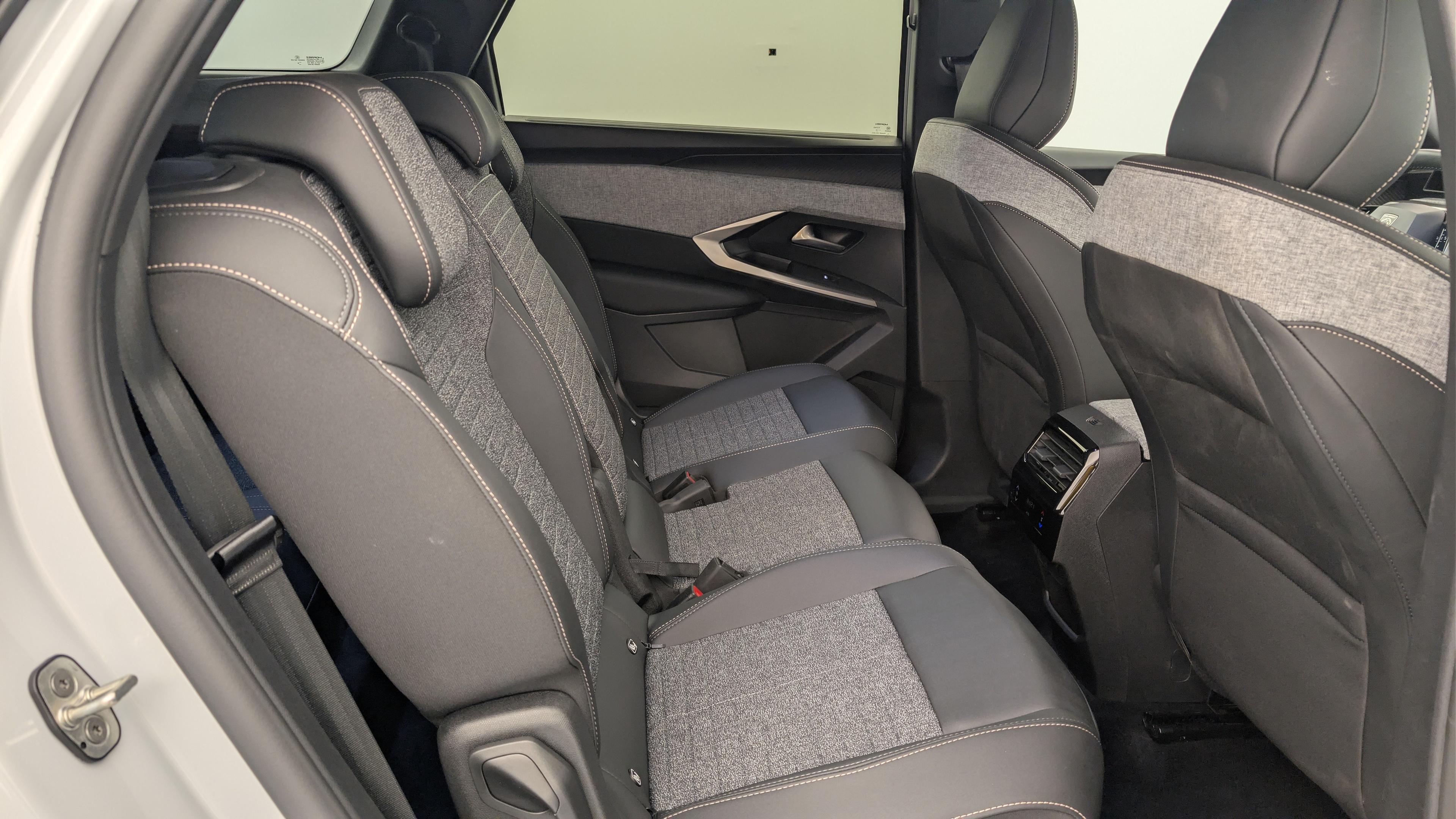Peugeot 5008 HYBRID 145 CH E-DCS6 ALLURE