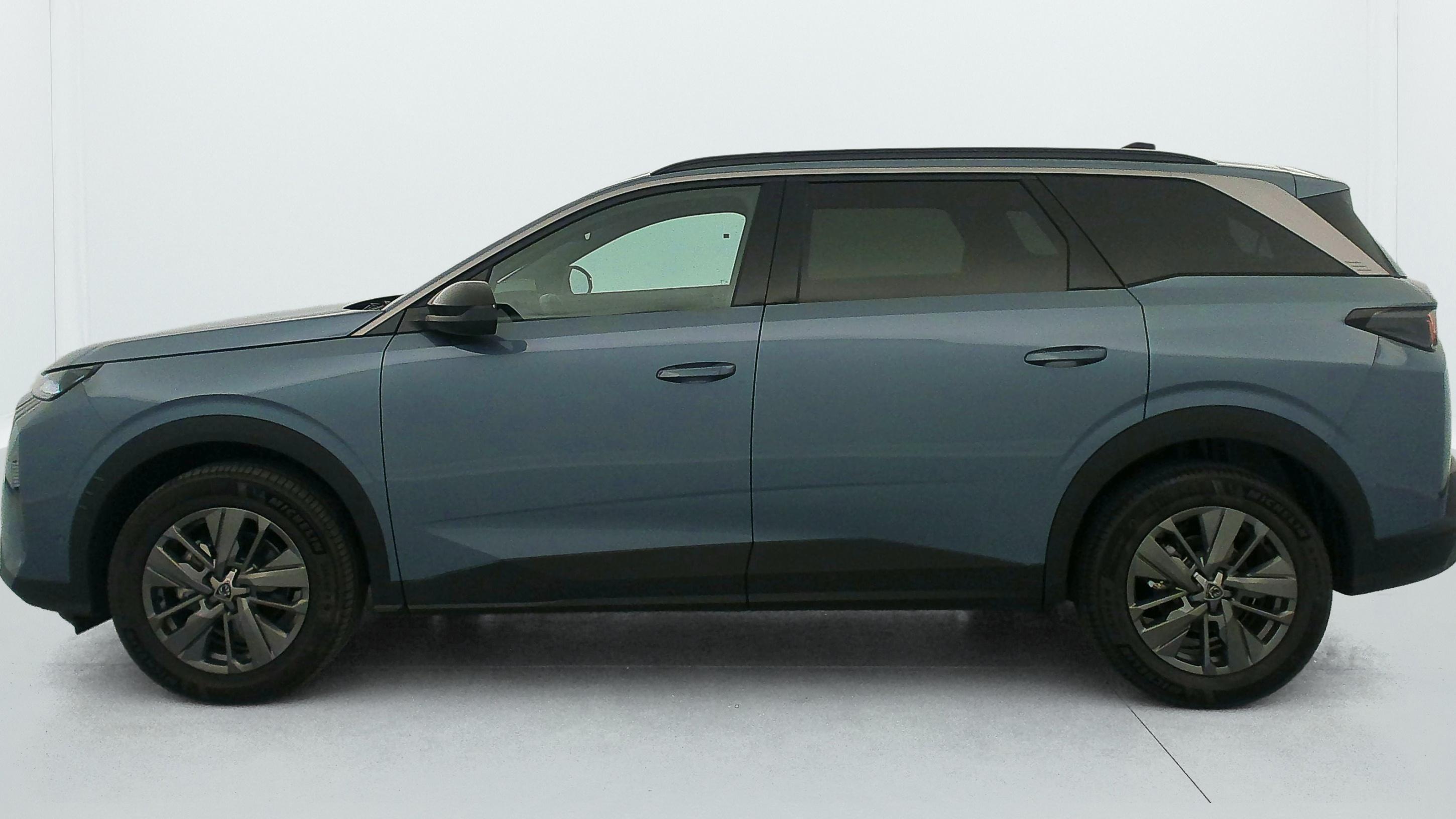 Peugeot 5008 HYBRID 145 CH E-DCS6 ALLURE