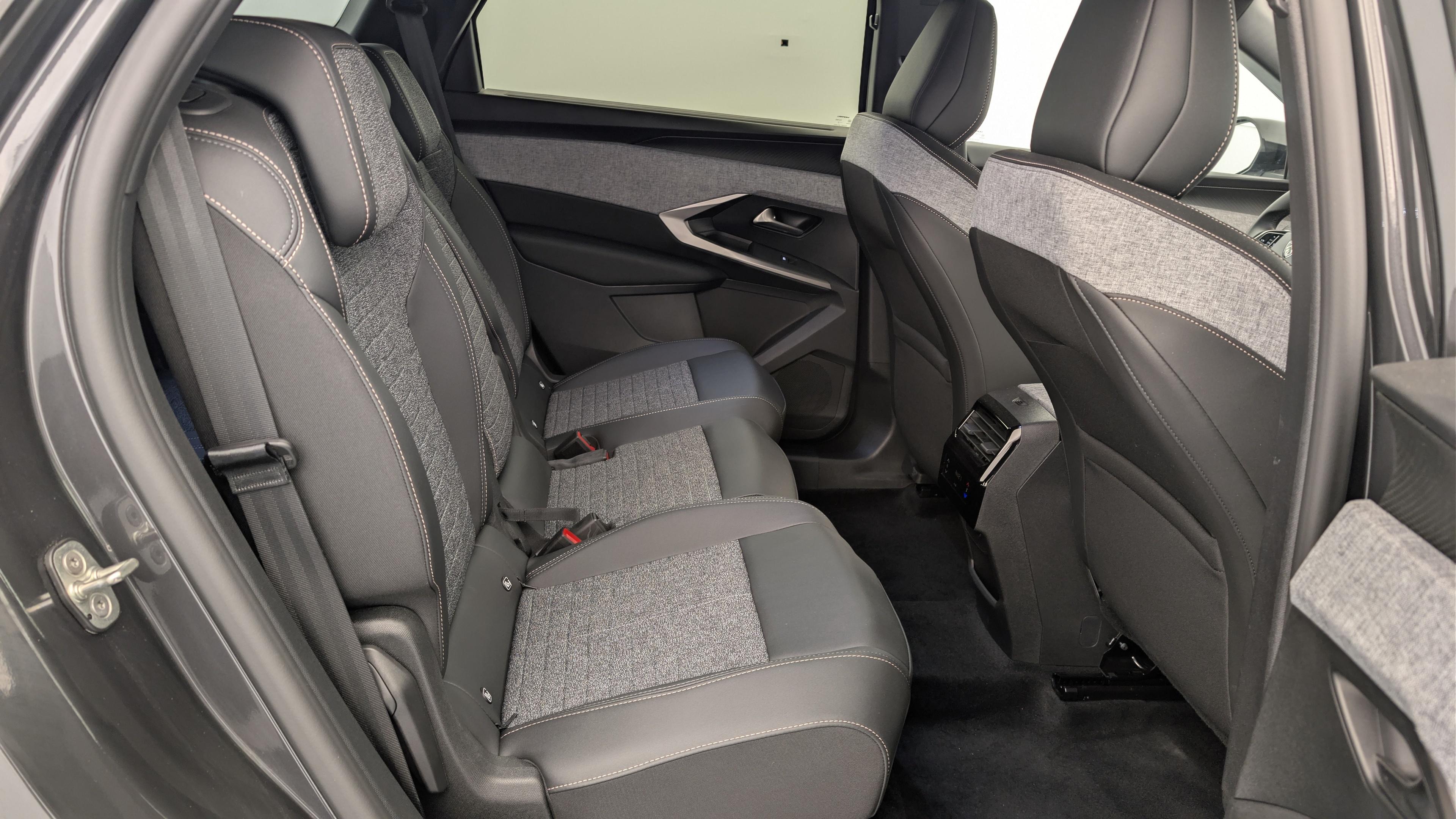 Peugeot 5008 HYBRID 145 CH E-DCS6 ALLURE