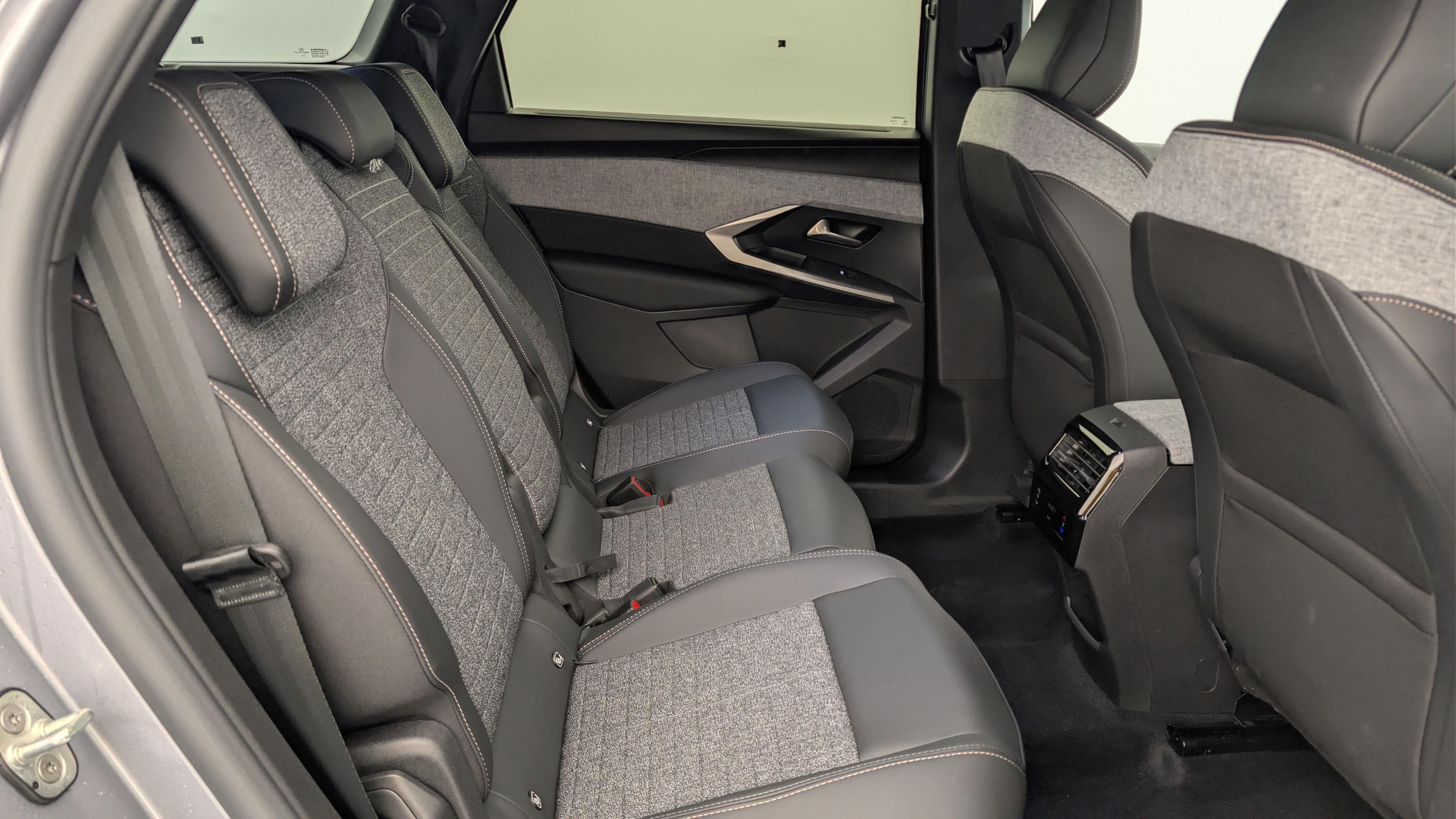 Peugeot 5008 HYBRID 145 CH E-DCS6 ALLURE