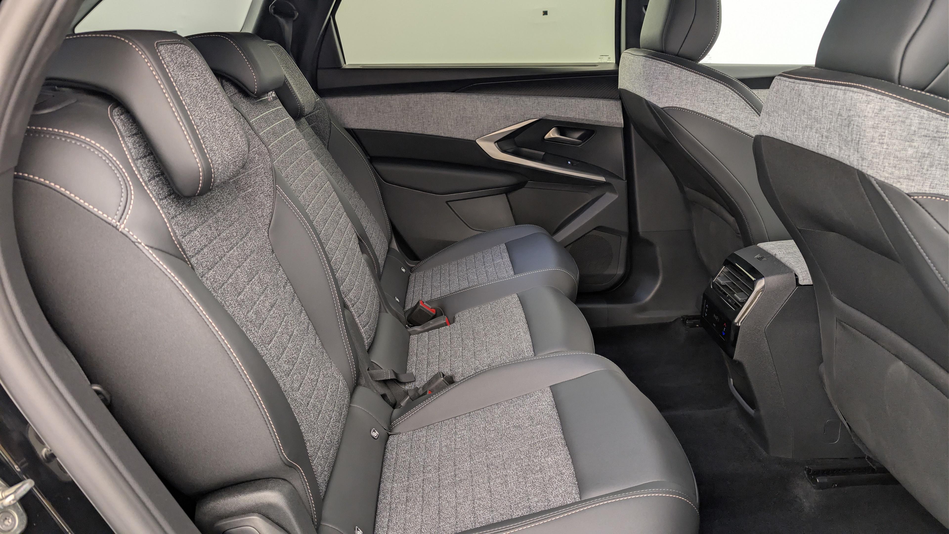 Peugeot 5008 HYBRID 145 CH E-DCS6 ALLURE
