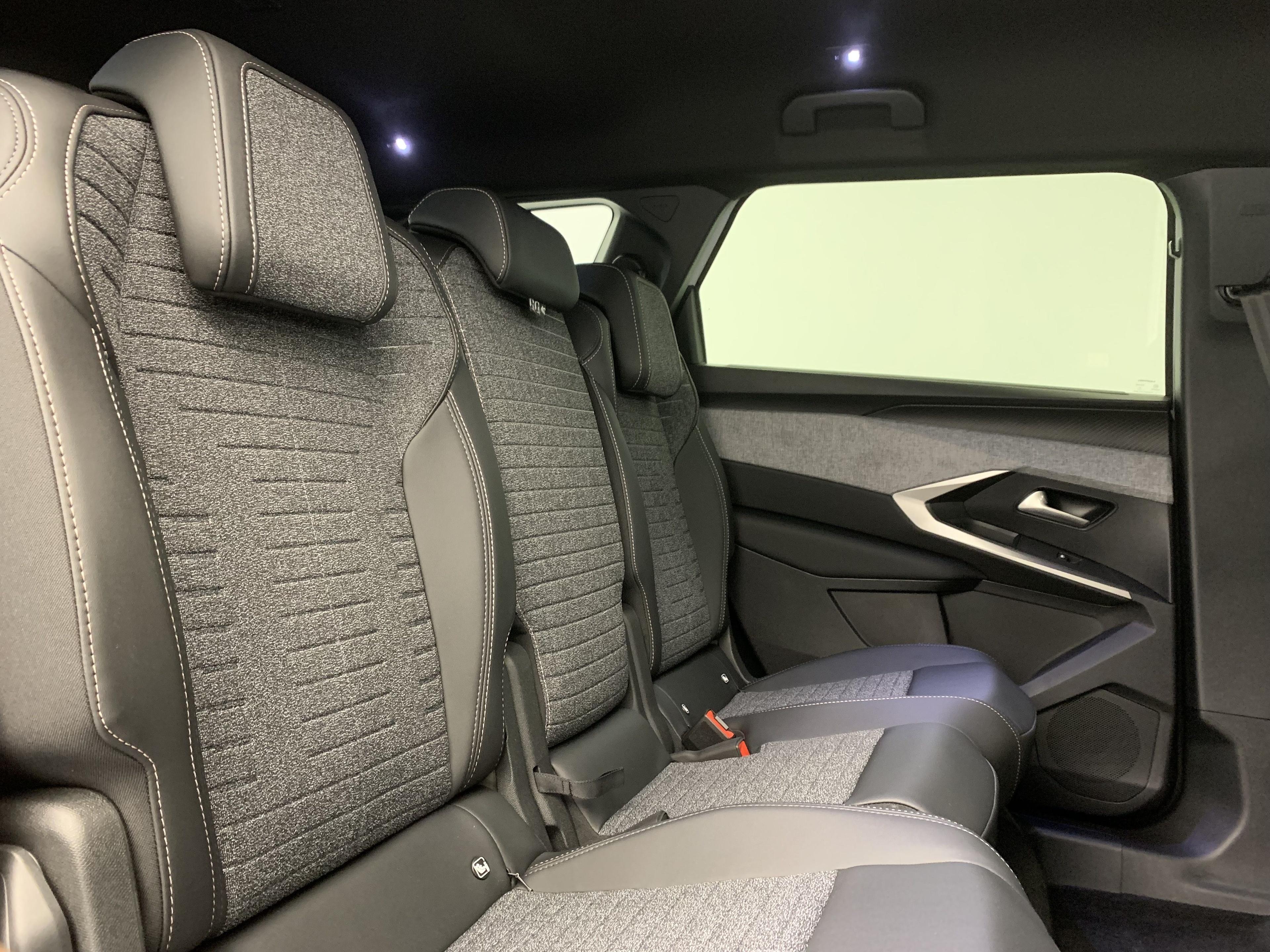 Peugeot 5008 HYBRID 145 CH E-DCS6 ALLURE
