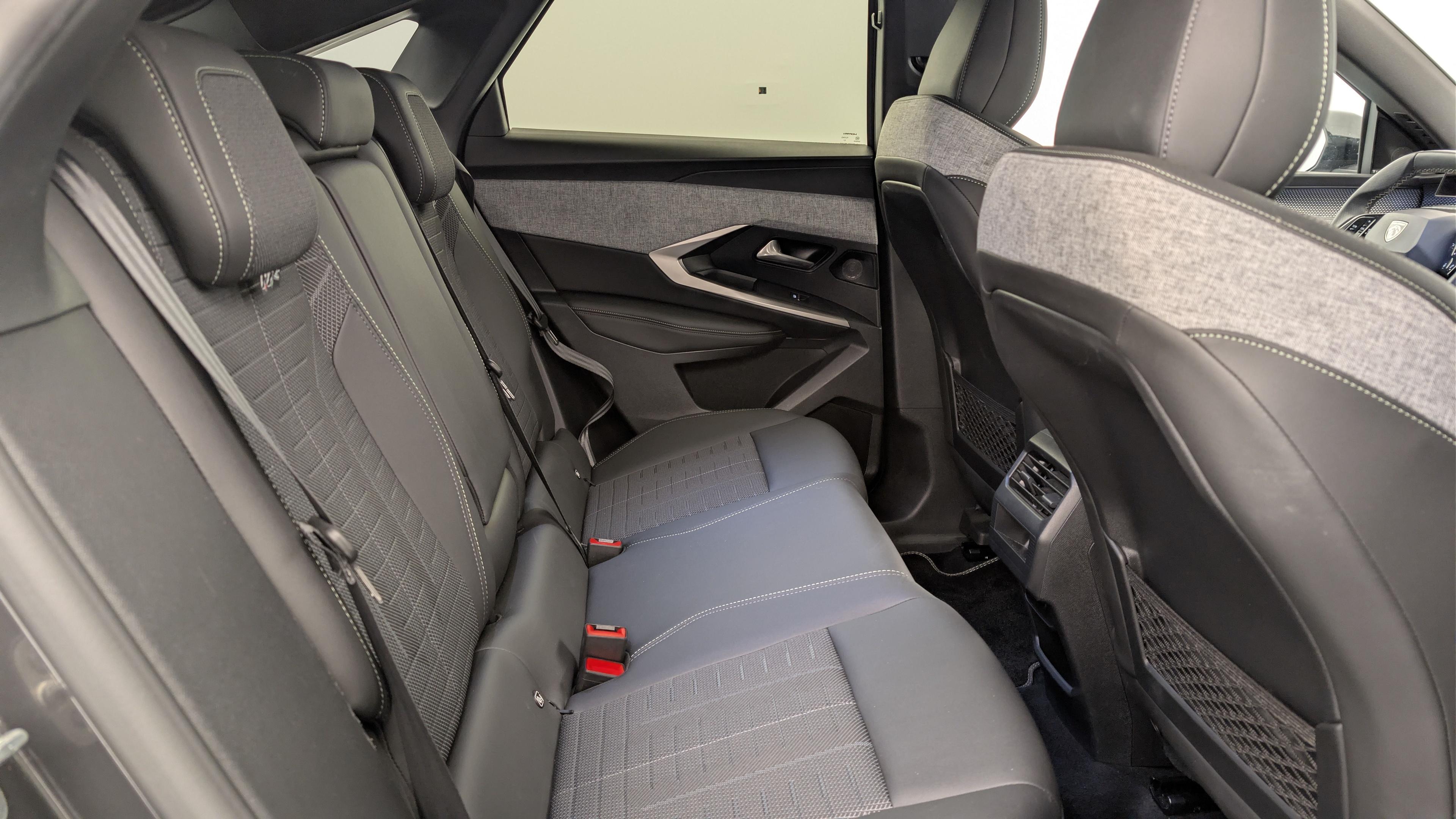Peugeot 3008 Hybrid 145 e-DCS6 GT