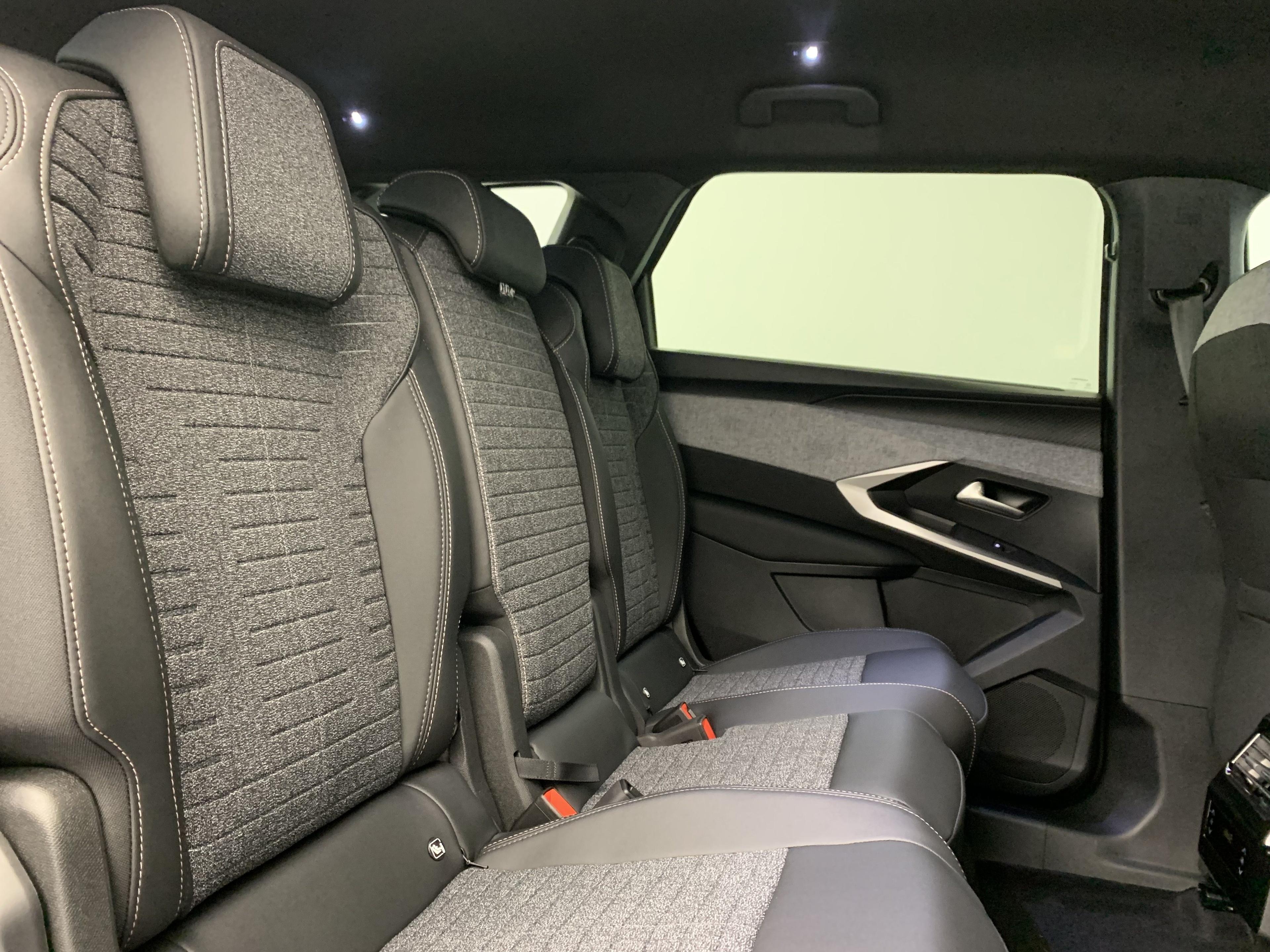 Peugeot 5008 HYBRID 145 CH E-DCS6 ALLURE