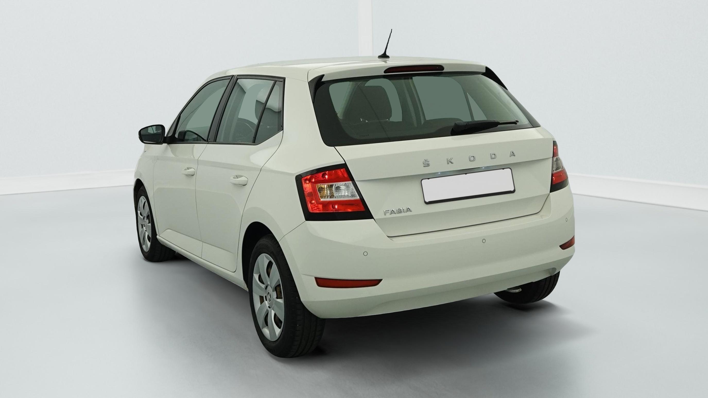 skoda Fabia 1.0 MPI 60 CH BVM5 BUSINESS