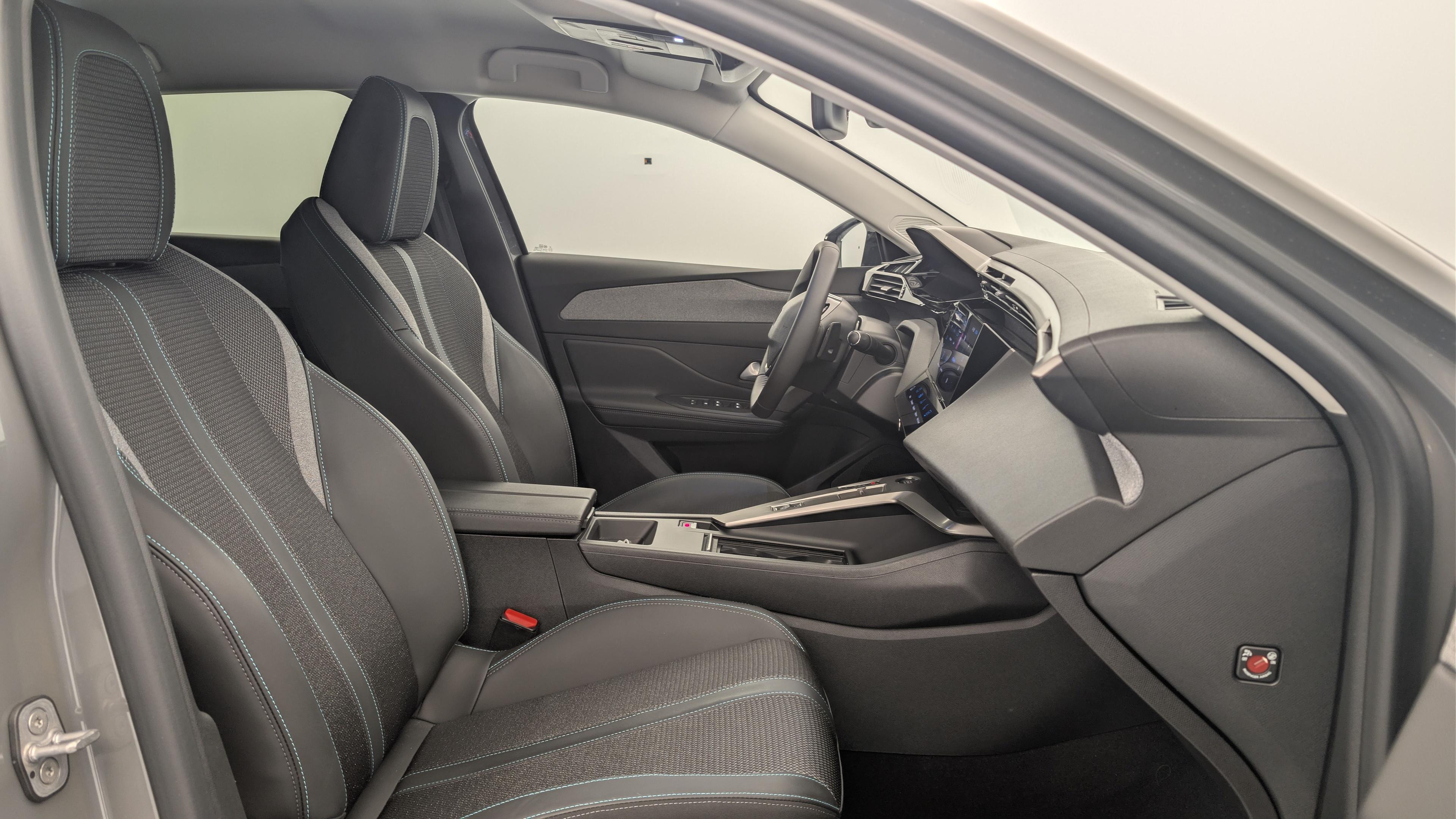 Peugeot 308 Hybrid 145 e-DCS6 Allure