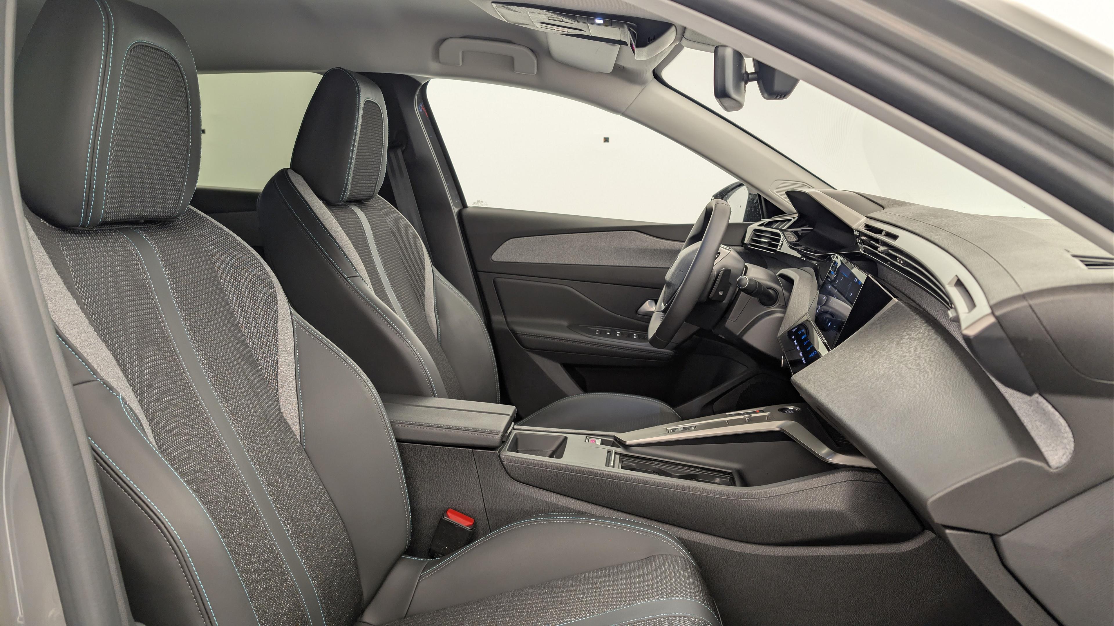 Peugeot 308 Hybrid 145 e-DCS6 Allure