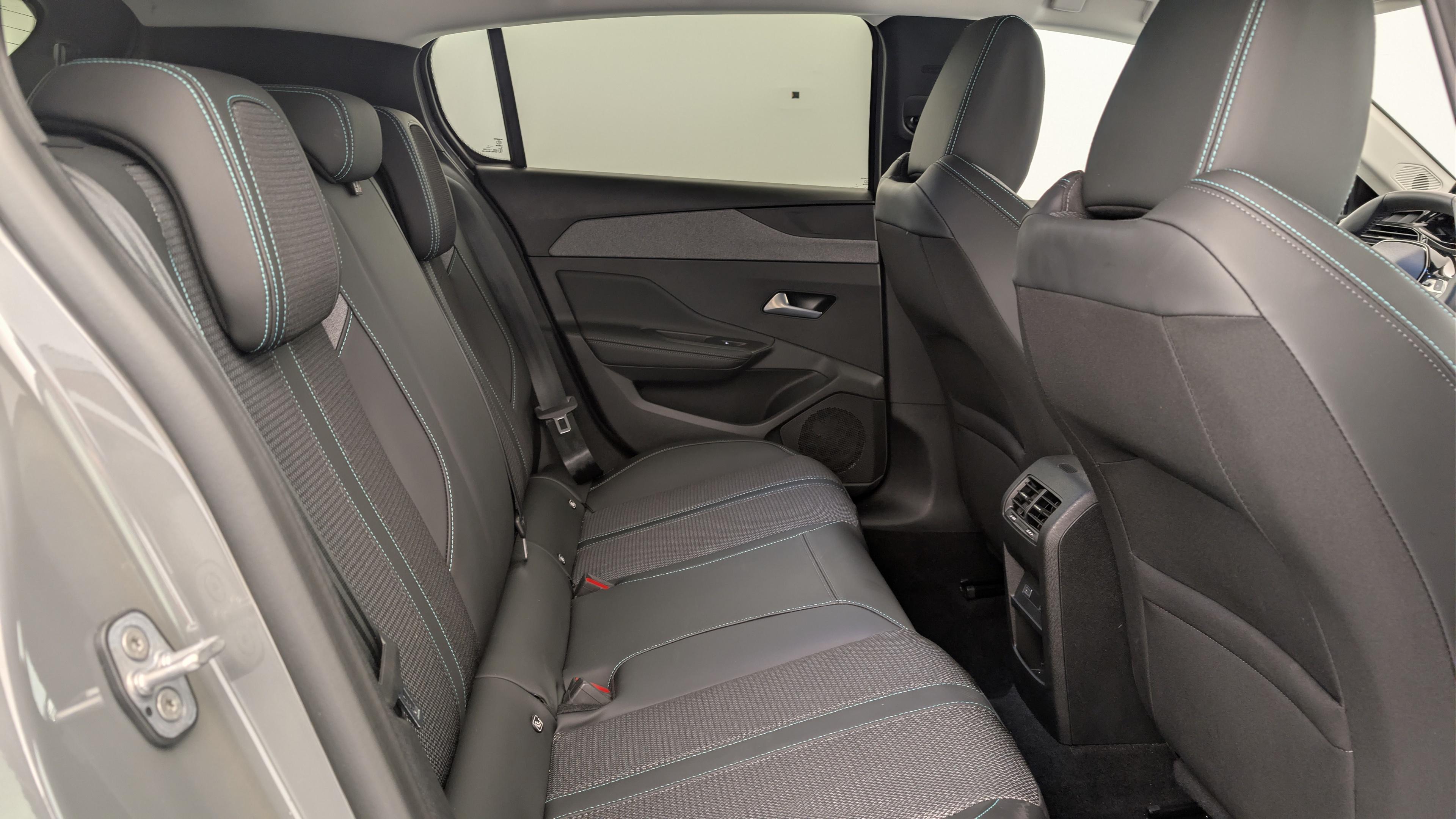 Peugeot 308 Hybrid 145 e-DCS6 Allure