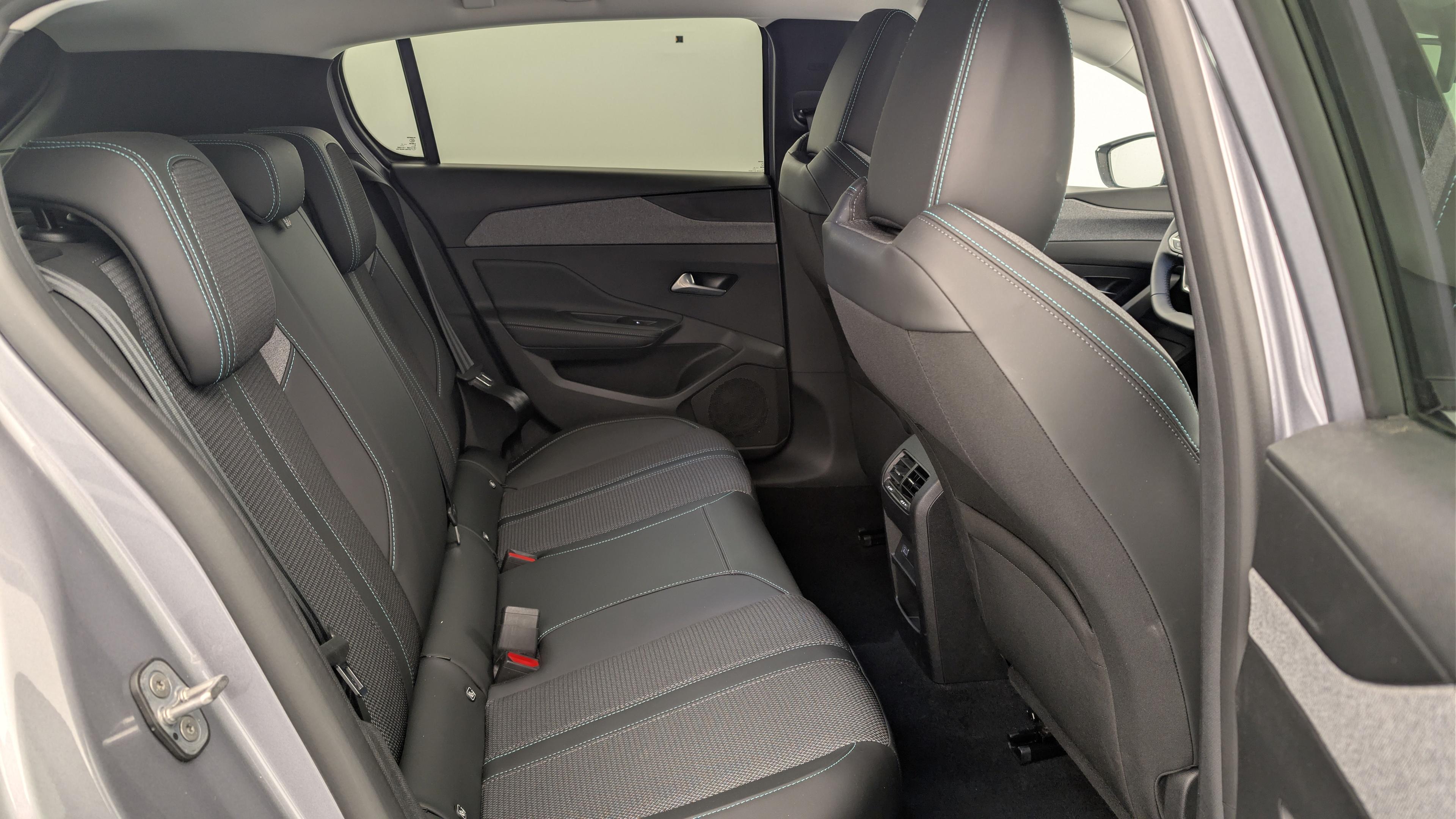 Peugeot 308 Hybrid 145 e-DCS6 Allure