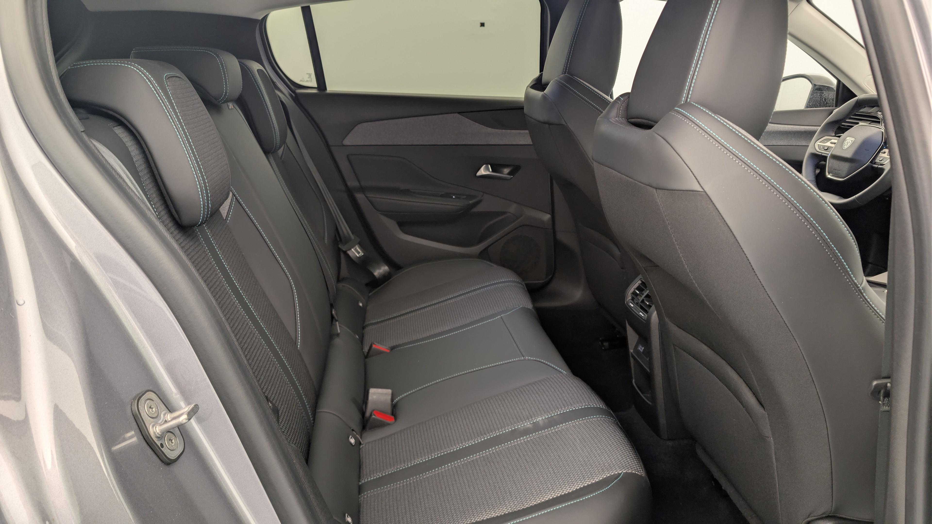 Peugeot 308 Hybrid 145 e-DCS6 Allure