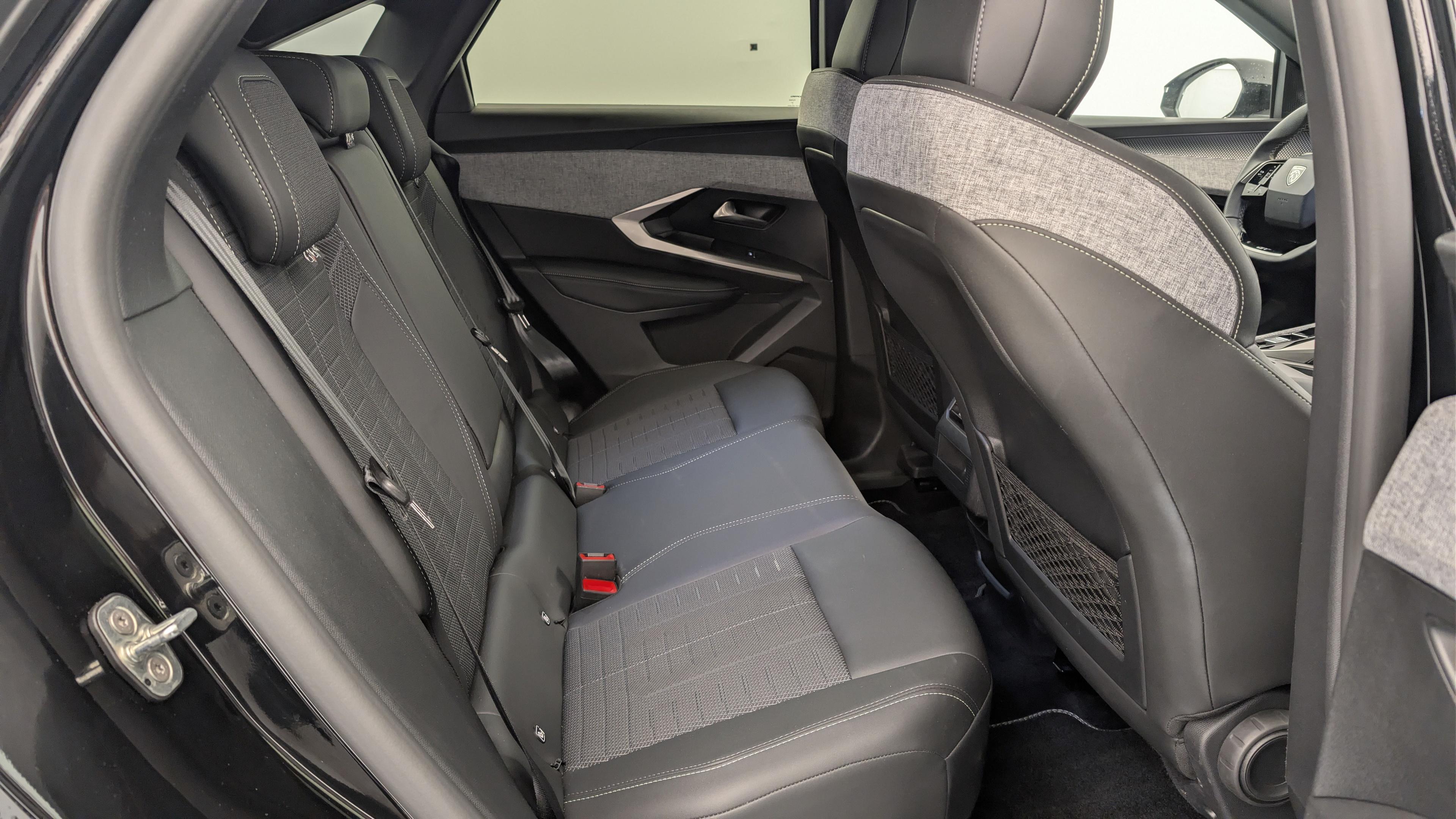Peugeot 3008 Hybrid 145 e-DCS6 GT