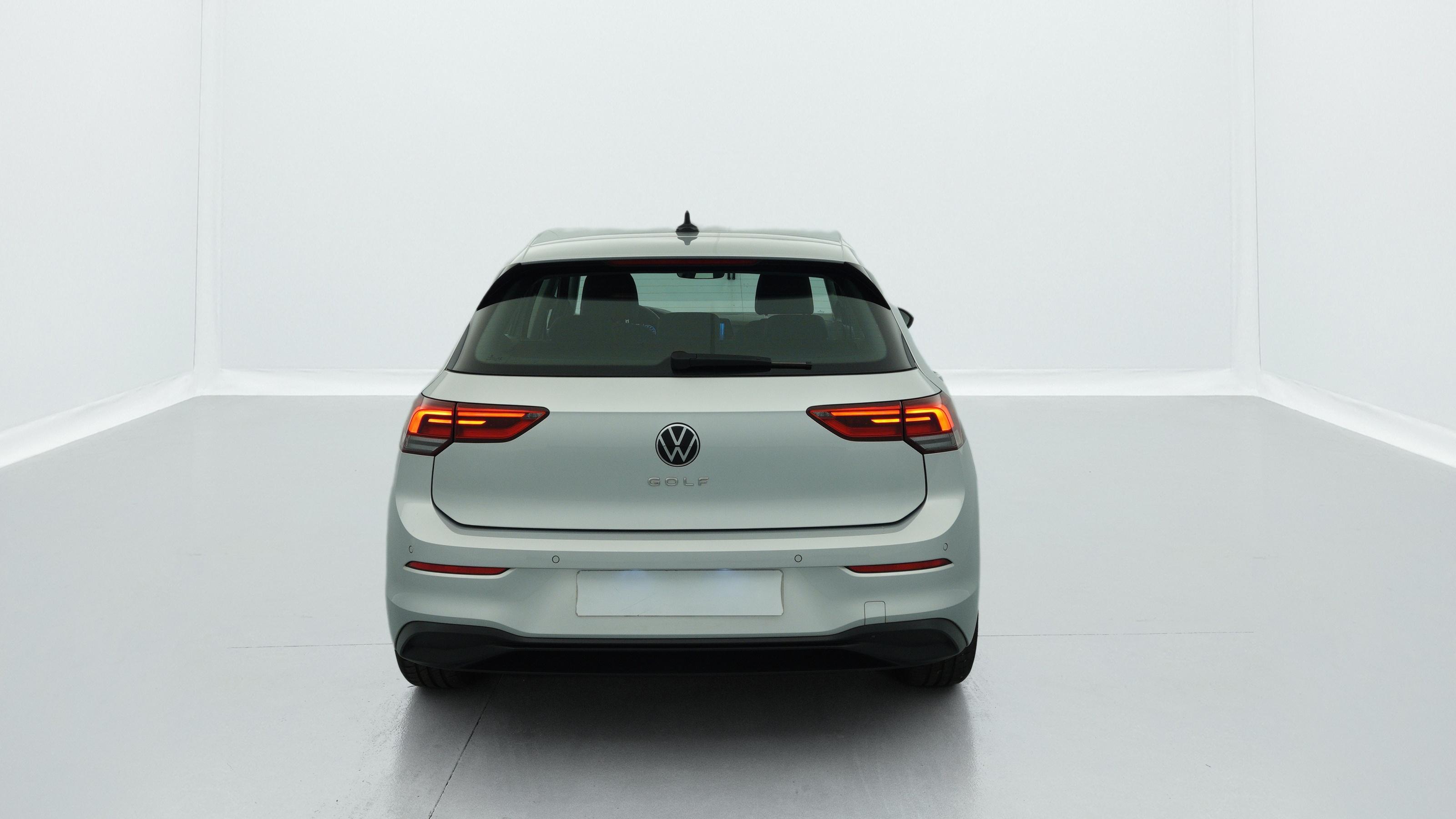 Volkswagen GOLF 8 1.0 TSI OPF 110 BVM6 LIFE