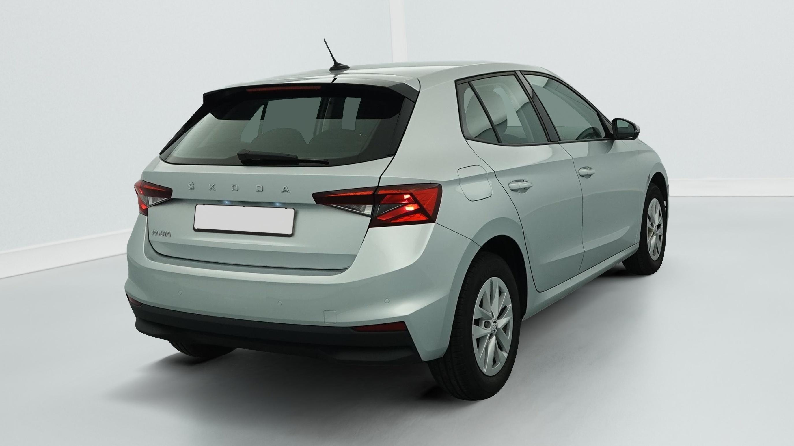 skoda Fabia 1.0 MPI 80 CH BVM5 AMBITION