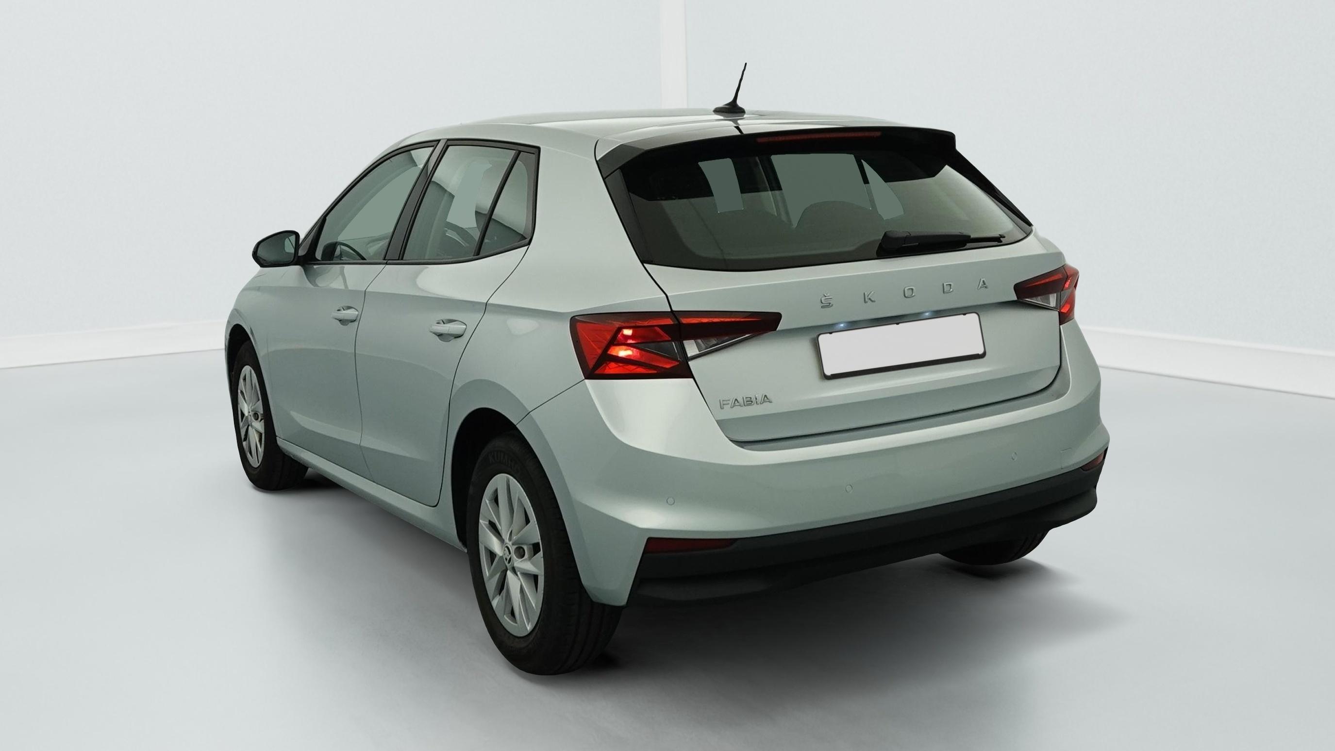 skoda Fabia 1.0 MPI 80 CH BVM5 AMBITION