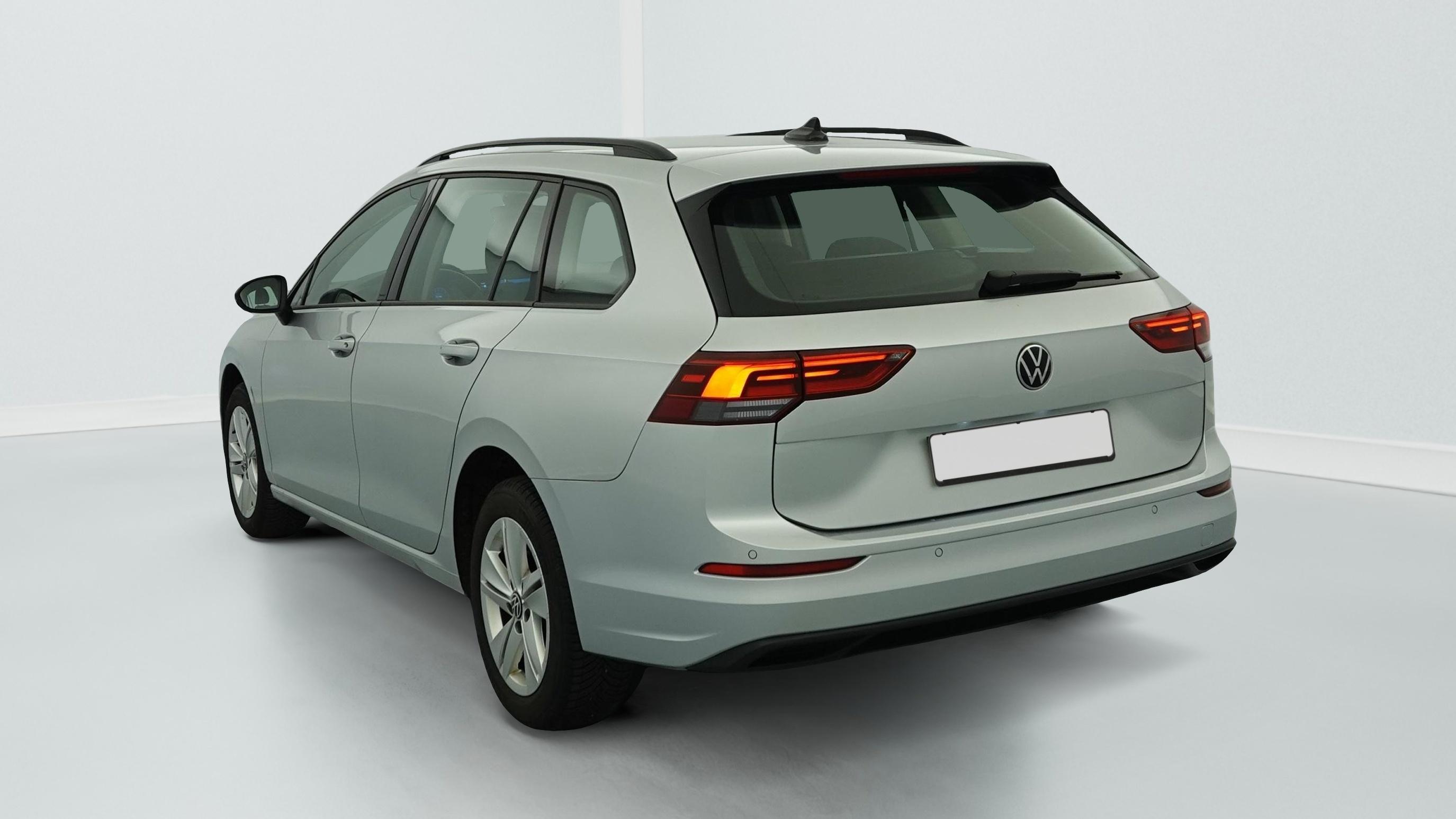 Volkswagen GOLF 8 SW 2.0 TDI SCR 115 BVM6 LIFE