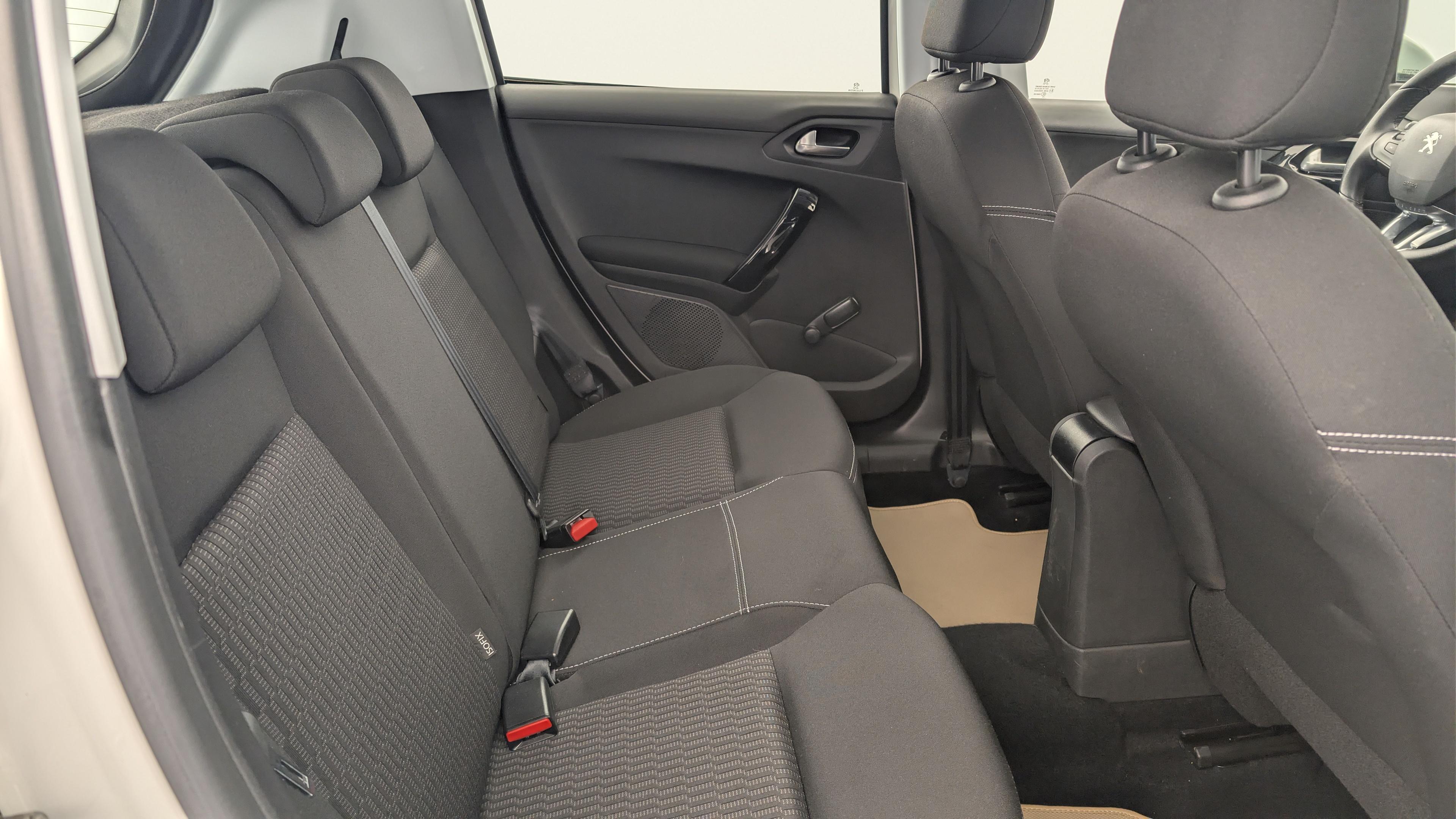 Peugeot 208 PURETECH 82CH S&S BVM5 ACTIVE BUSINESS