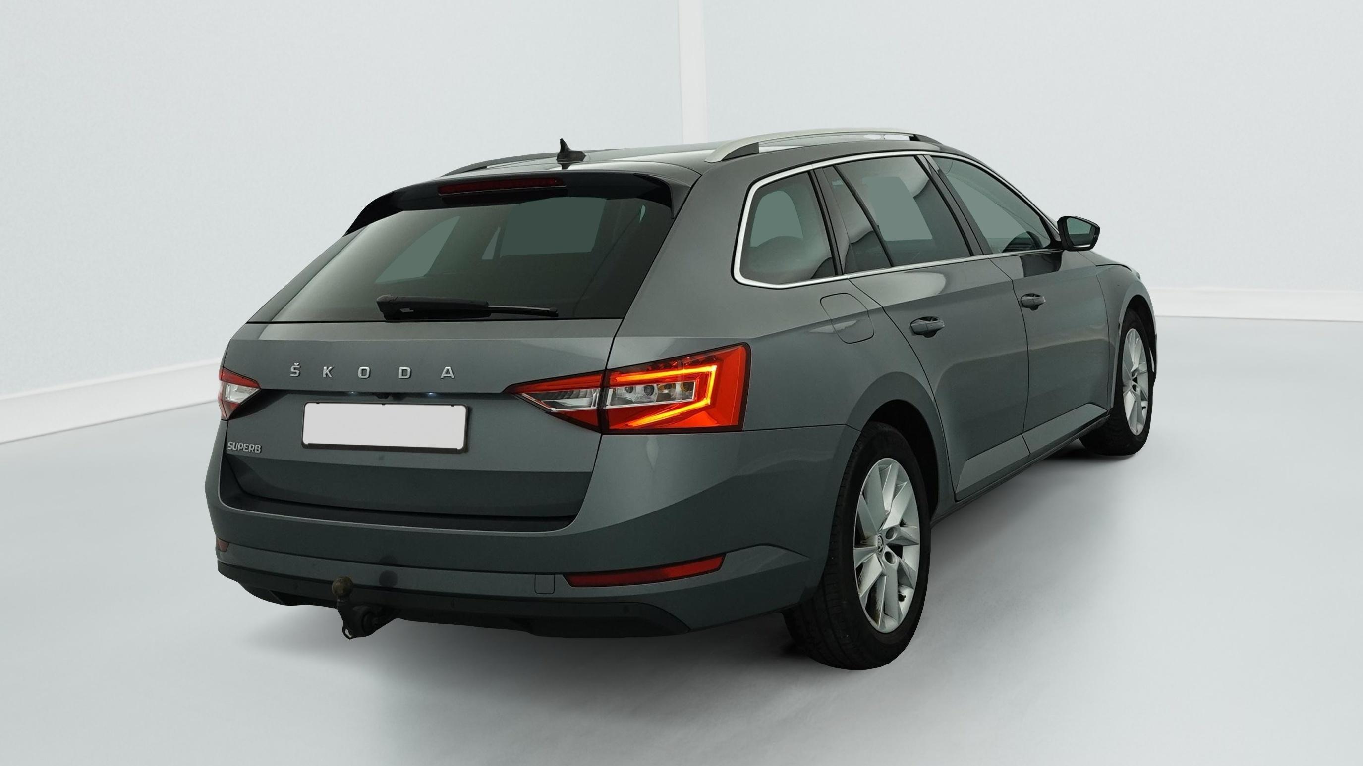skoda Superb Combi 2.0 TDI 150 SCR DSG7 BUSINESS