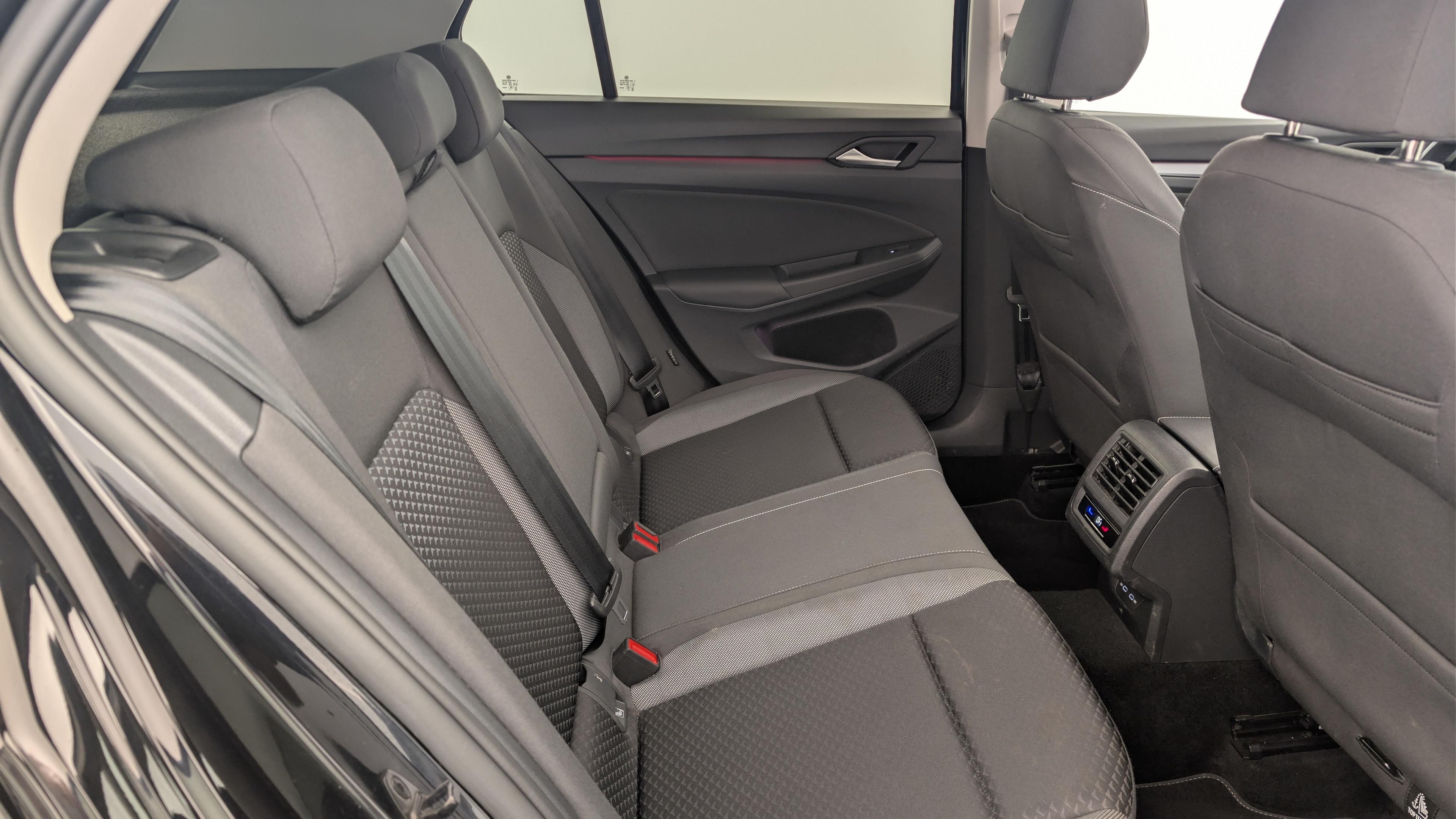 Volkswagen GOLF 8 2.0 TDI SCR 150 DSG7 ACTIVE